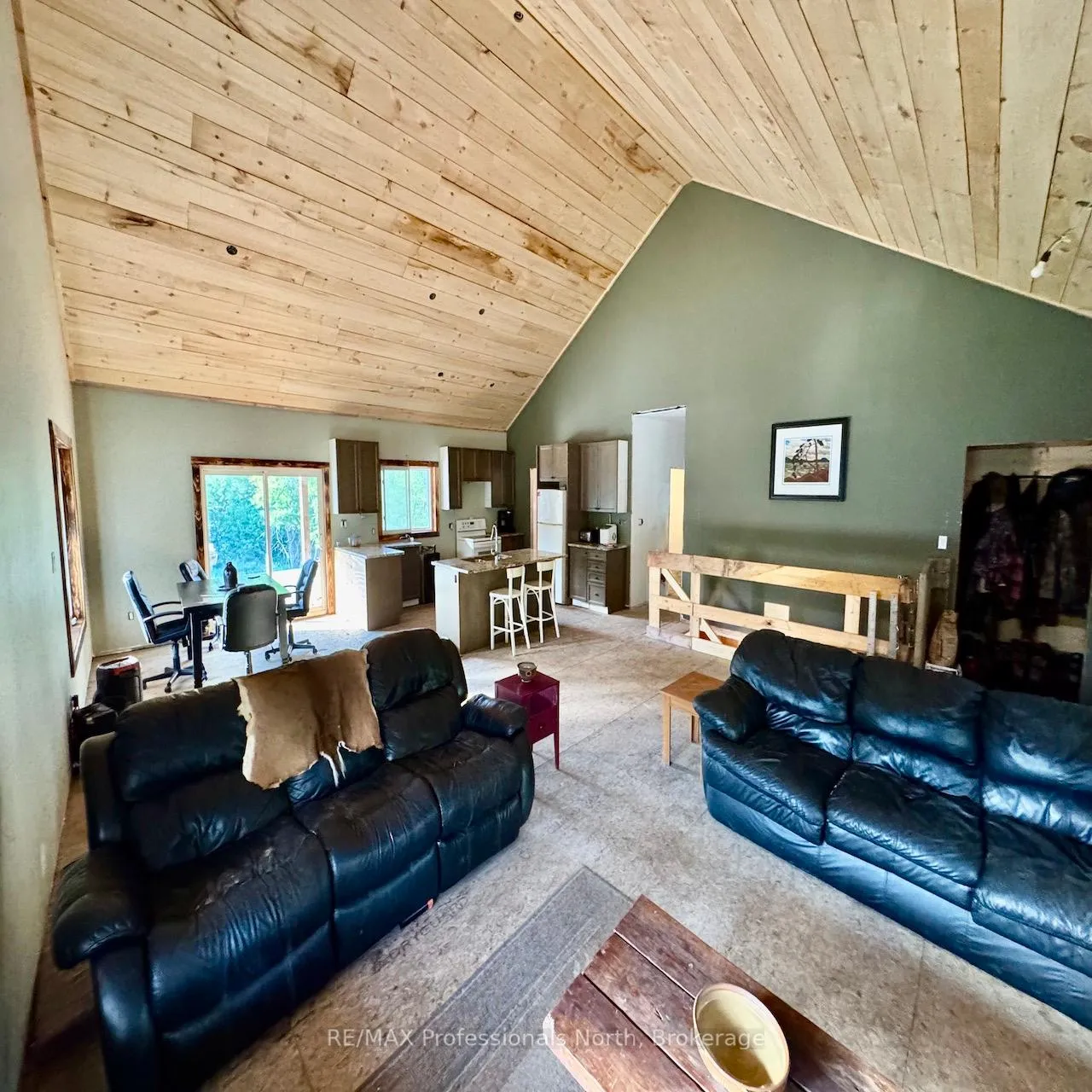 Photo 11 of 1538 Barry Line Road, Algonquin Highlands, Stanhope — HOMEH