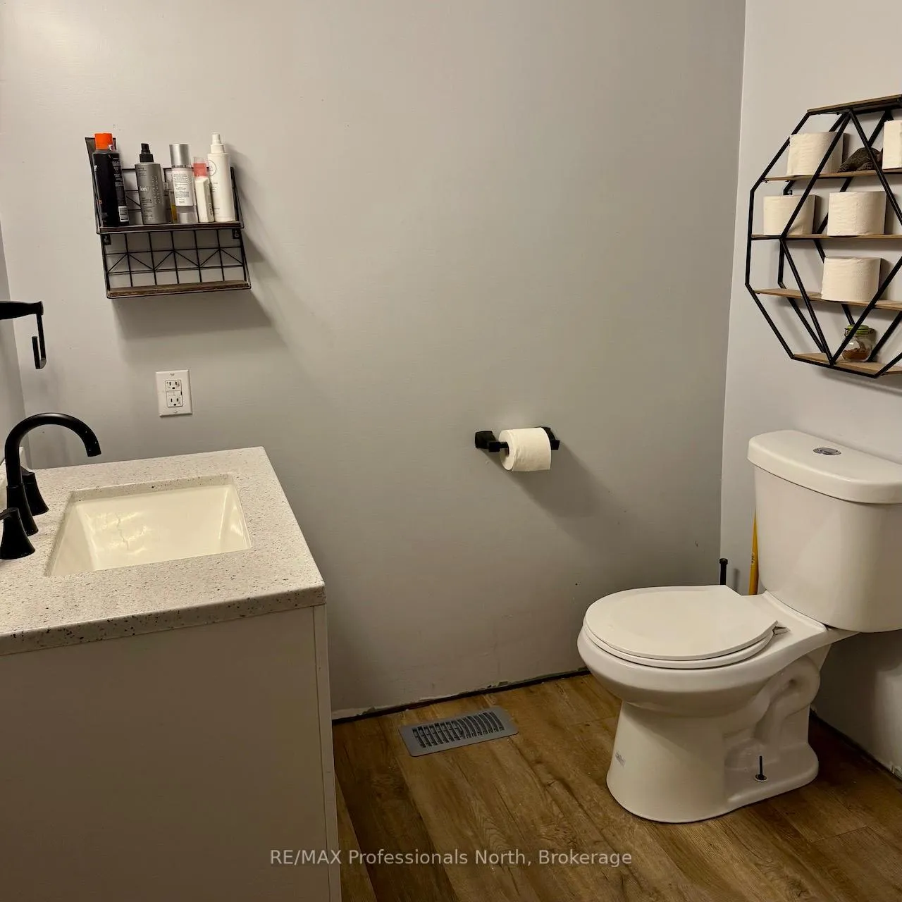 Photo 17 of 1538 Barry Line Road, Algonquin Highlands, Stanhope — HOMEH
