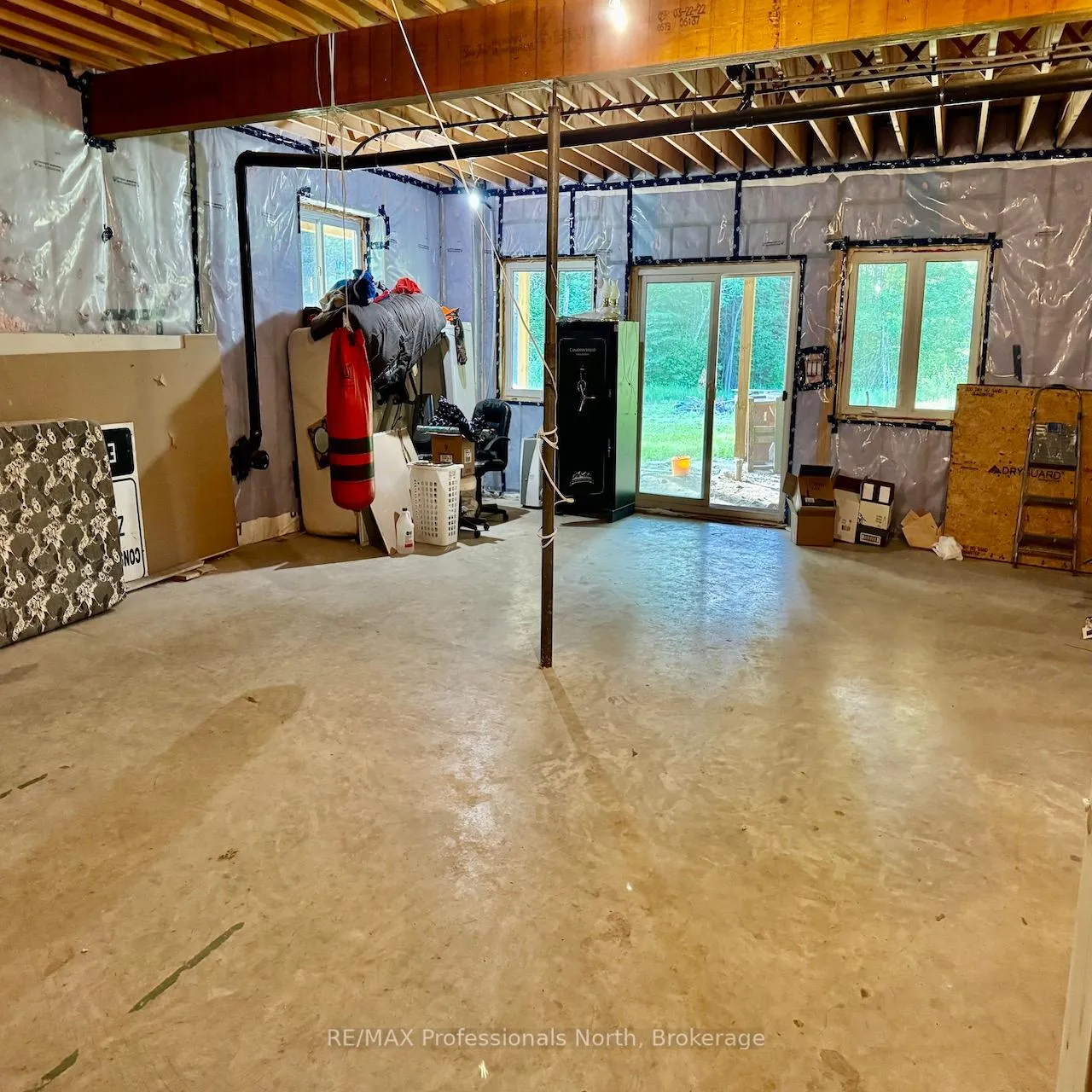 Photo 21 of 1538 Barry Line Road, Algonquin Highlands, Stanhope — HOMEH