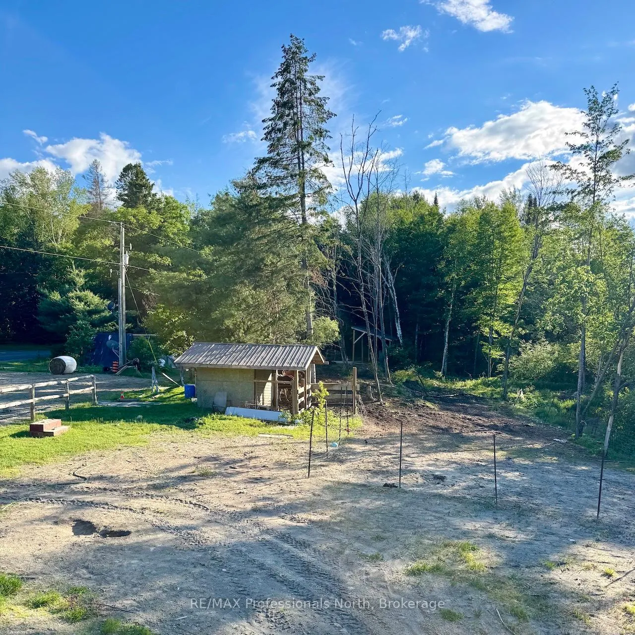 Photo 23 of 1538 Barry Line Road, Algonquin Highlands, Stanhope — HOMEH