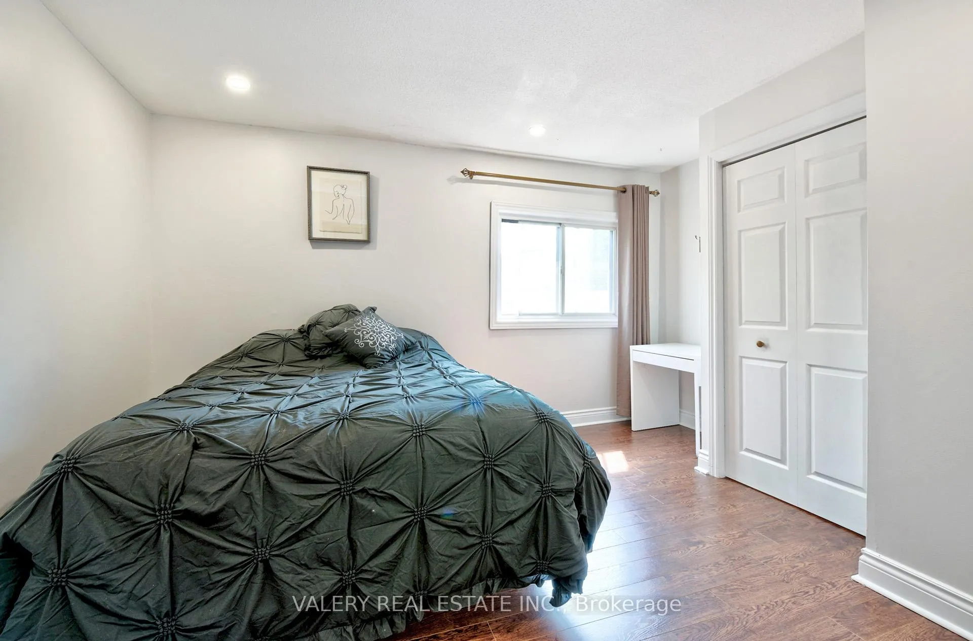 Photo 5 of 2314 Belyea Street, Oakville, Bronte — HOMEH