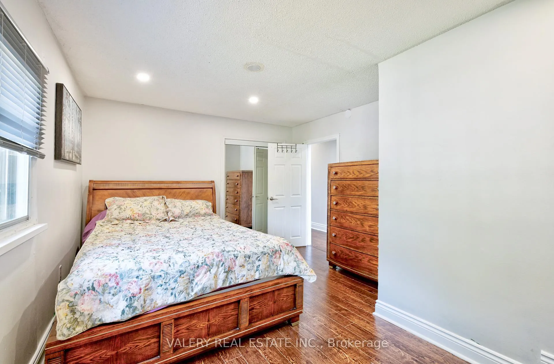Photo 7 of 2314 Belyea Street, Oakville, Bronte — HOMEH
