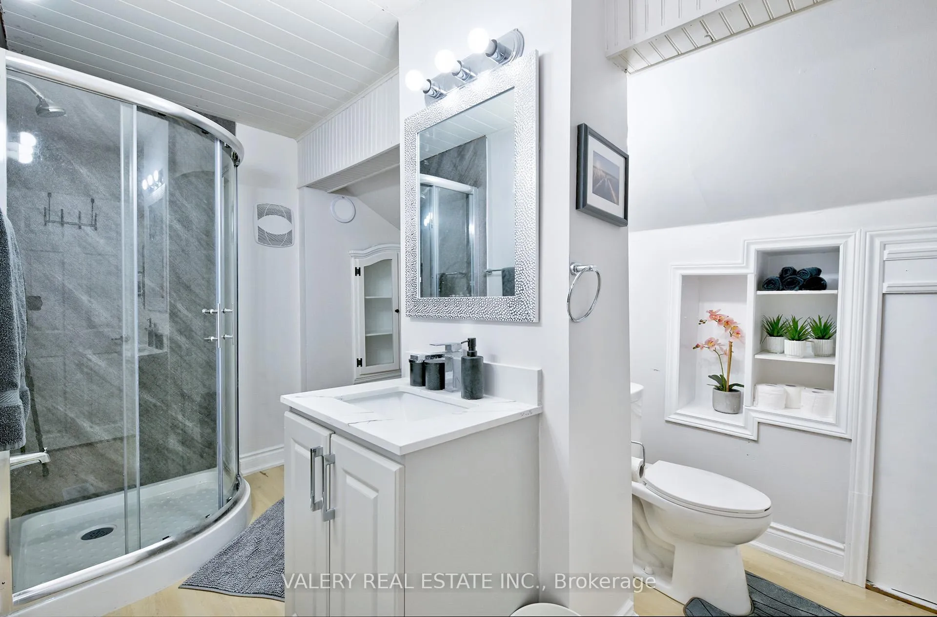 Photo 8 of 2314 Belyea Street, Oakville, Bronte — HOMEH
