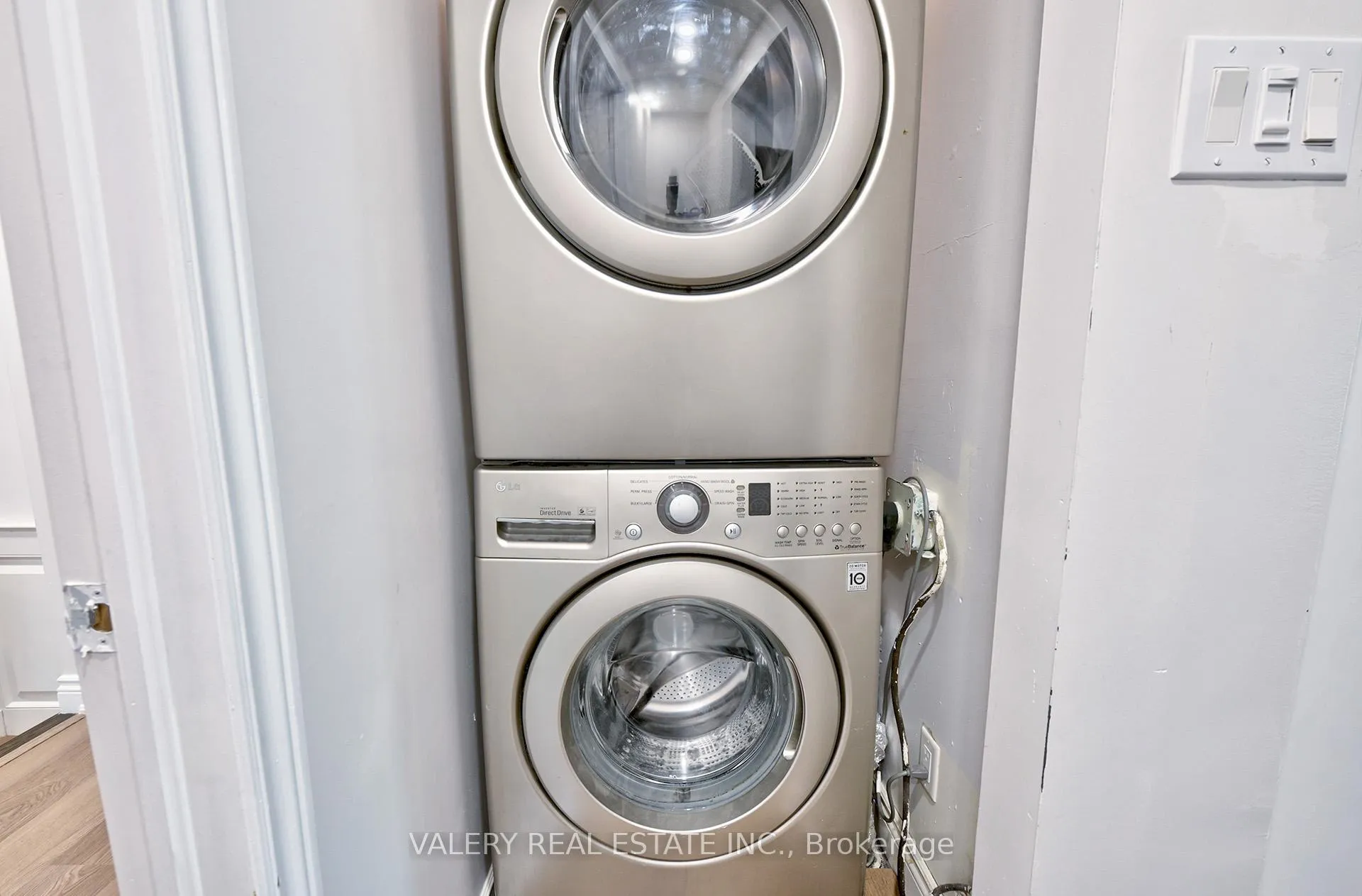 Photo 14 of 2314 Belyea Street, Oakville, Bronte — HOMEH