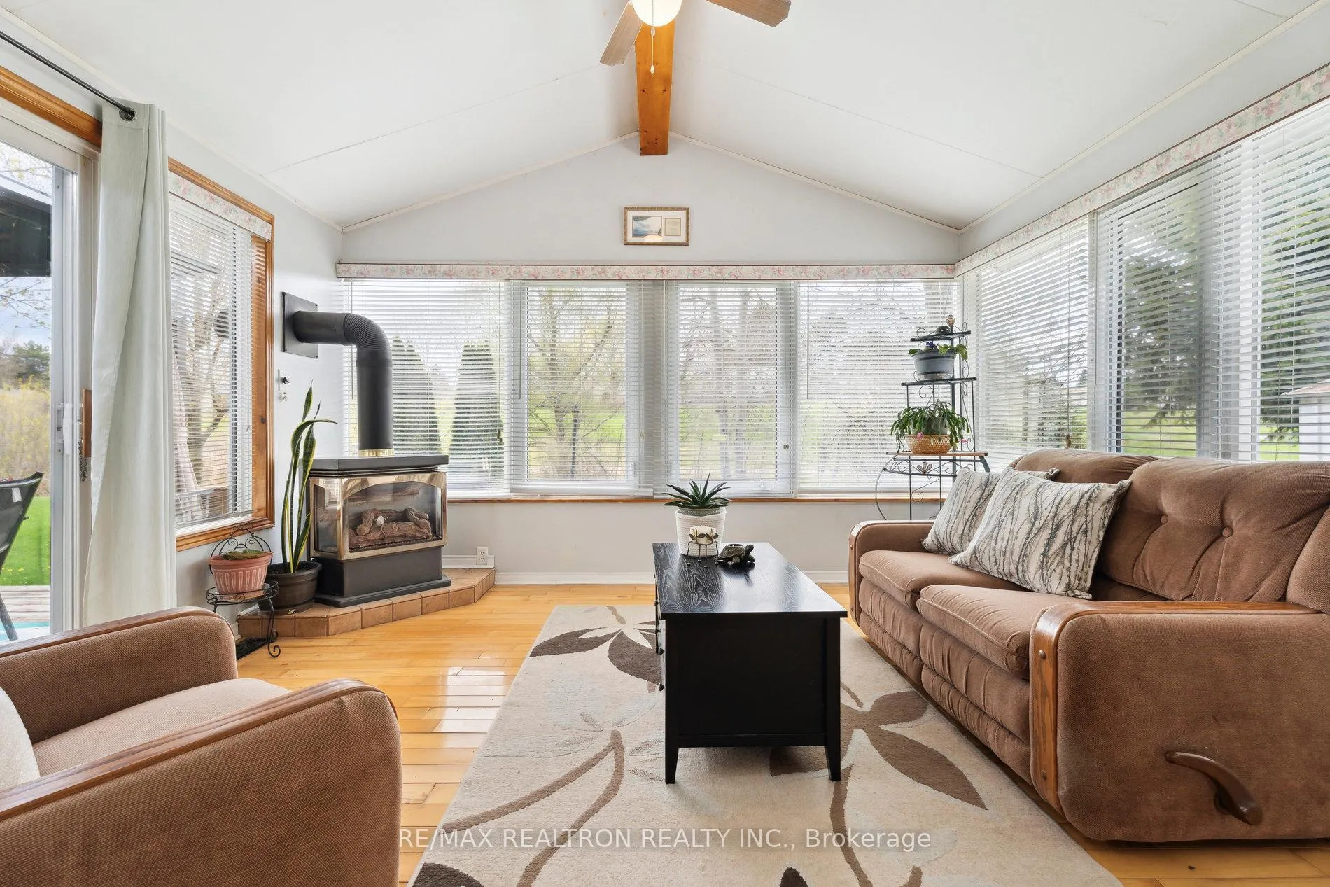 Photo 18 of 36 Tecumseth Pines Drive, New Tecumseth, Rural New Tecumseth — HOMEH