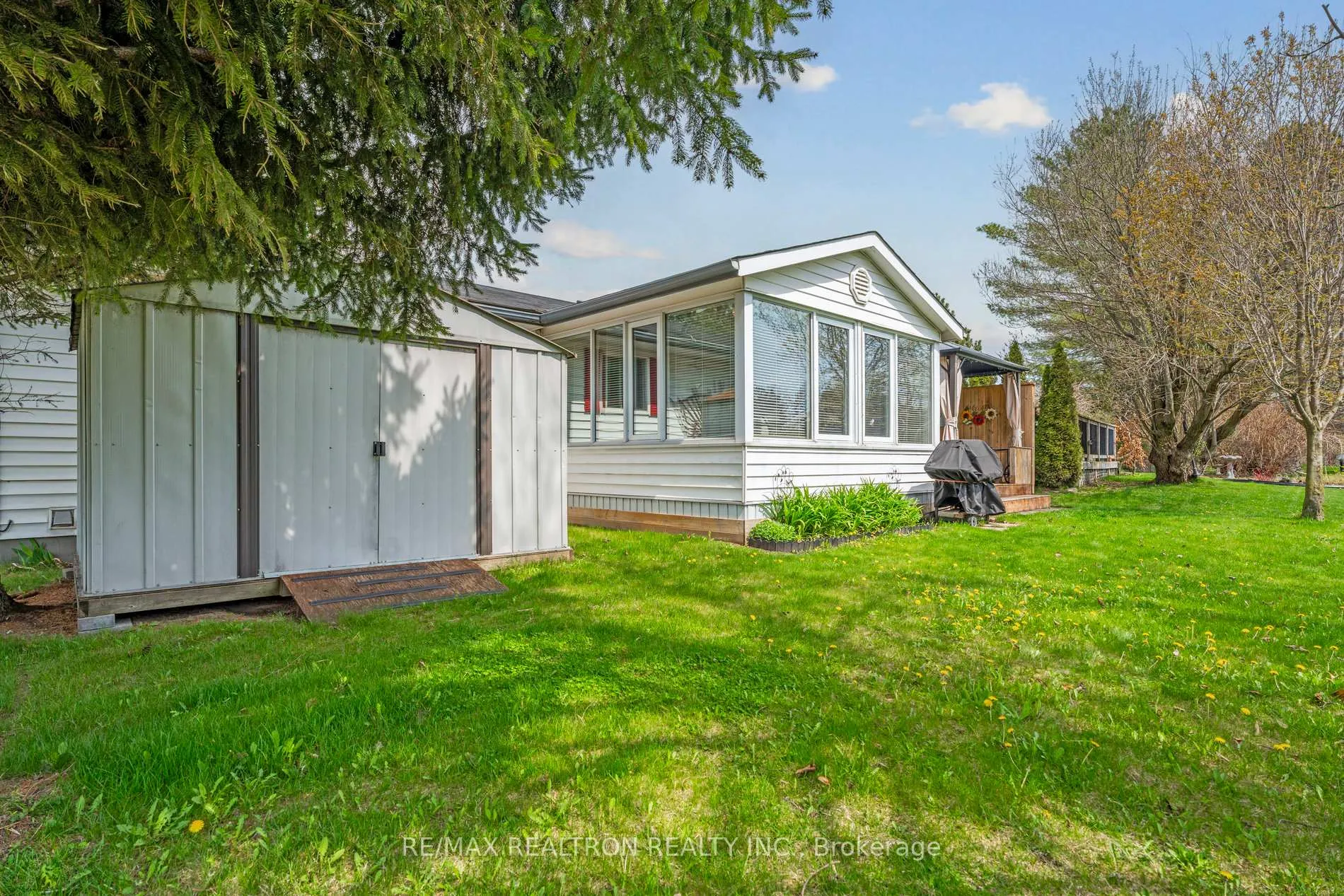 Photo 33 of 36 Tecumseth Pines Drive, New Tecumseth, Rural New Tecumseth — HOMEH