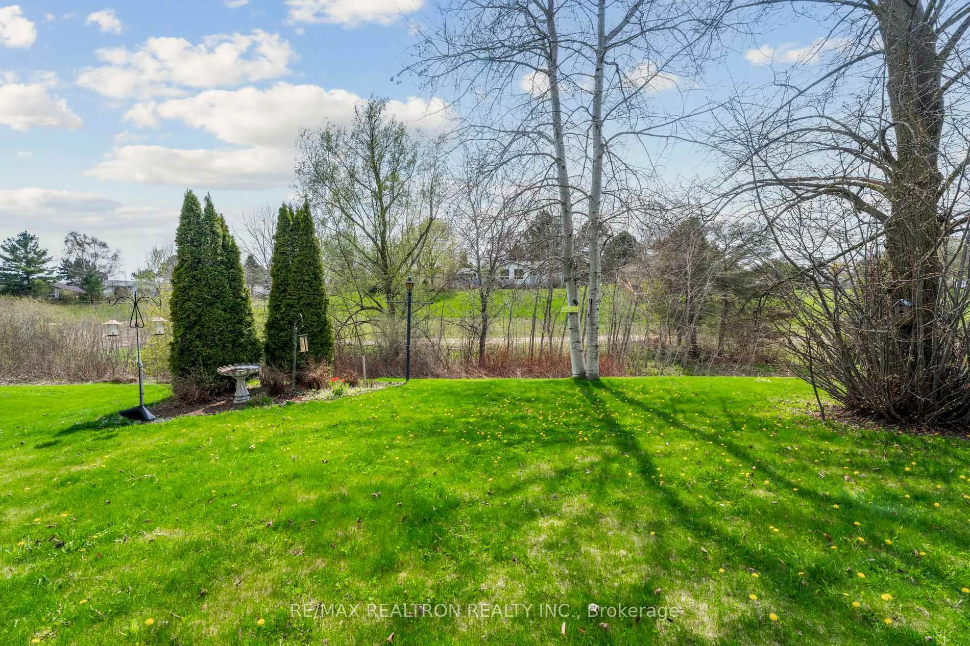 Photo 37 of 36 Tecumseth Pines Drive, New Tecumseth, Rural New Tecumseth — HOMEH