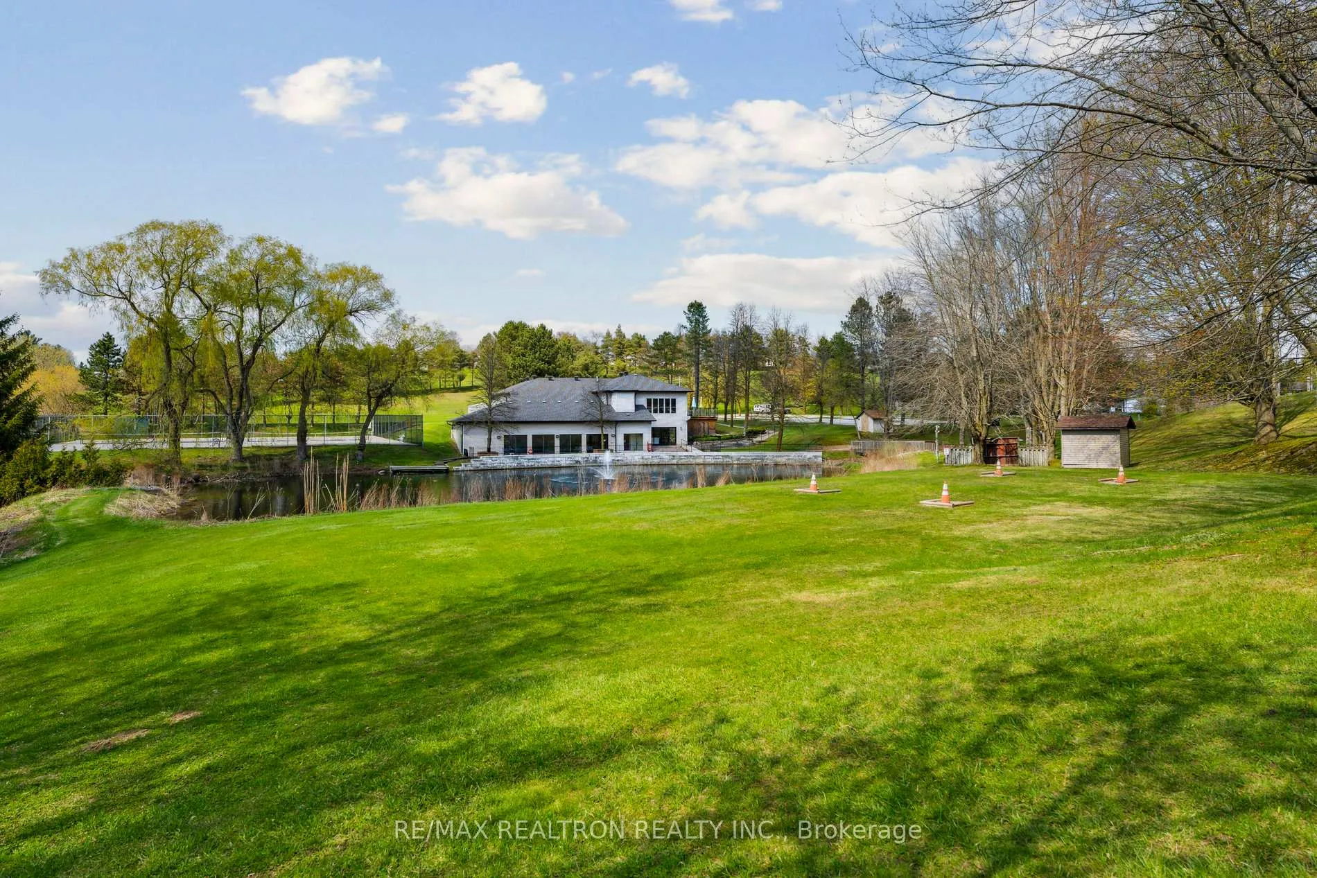 Photo 48 of 36 Tecumseth Pines Drive, New Tecumseth, Rural New Tecumseth — HOMEH