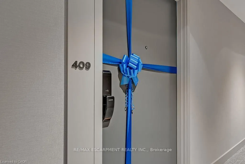 Photo 4 of Unit 409, 335 Wheat Boom Drive, Oakville, Joshua Meadows — HOMEH