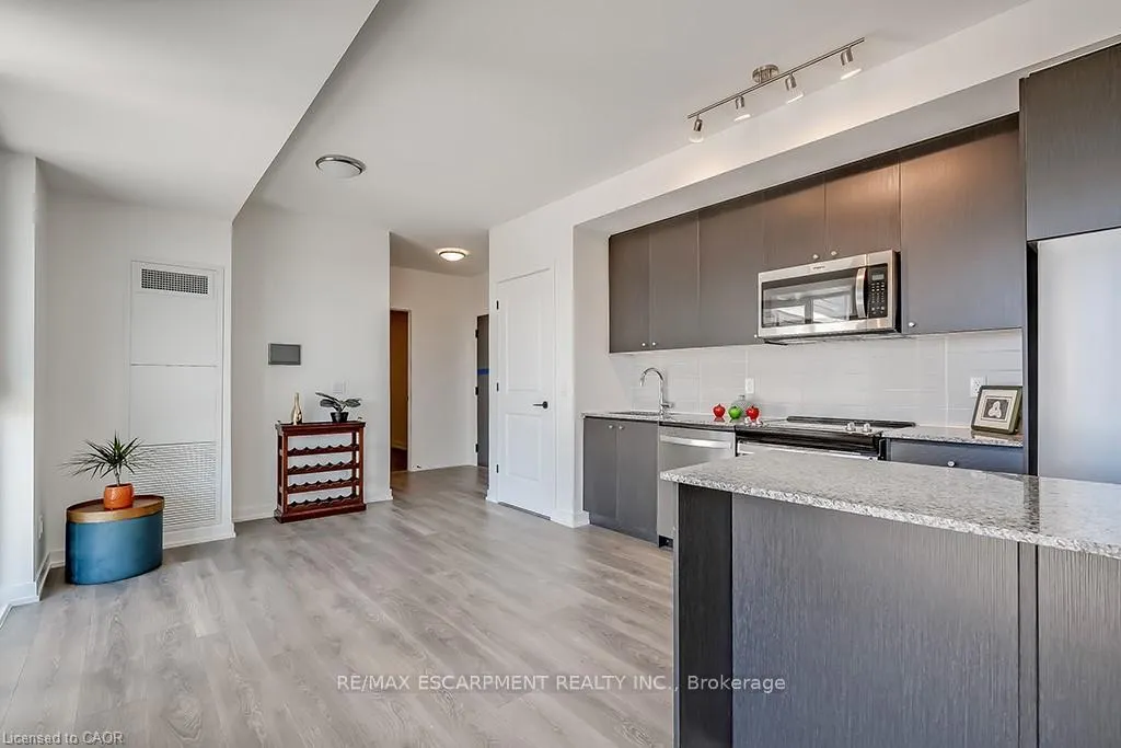 Photo 9 of Unit 409, 335 Wheat Boom Drive, Oakville, Joshua Meadows — HOMEH