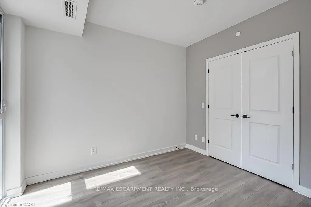 Photo 11 of Unit 409, 335 Wheat Boom Drive, Oakville, Joshua Meadows — HOMEH