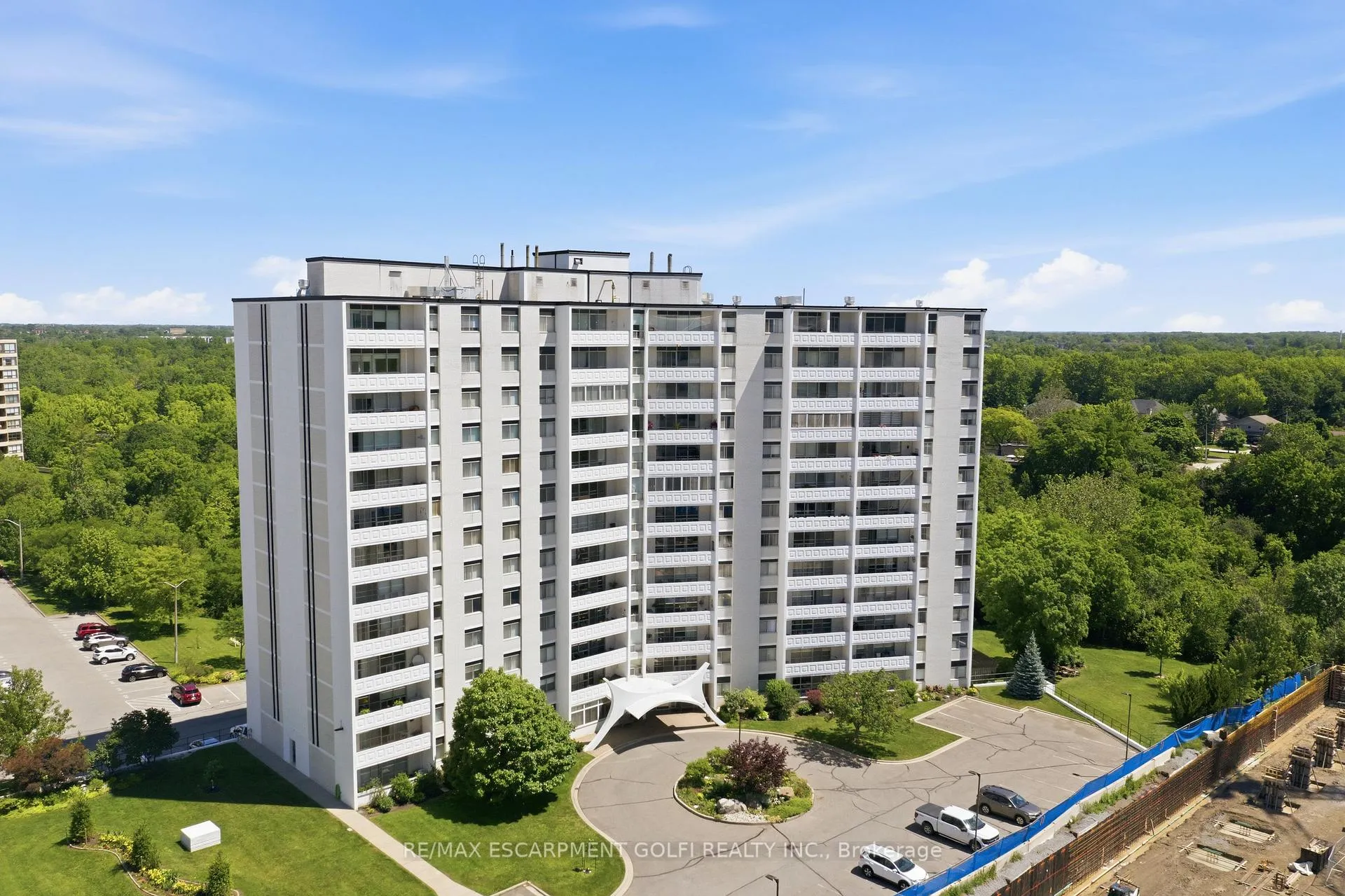 Photo of Unit 1005, 15 Towering Heights Boulevard
