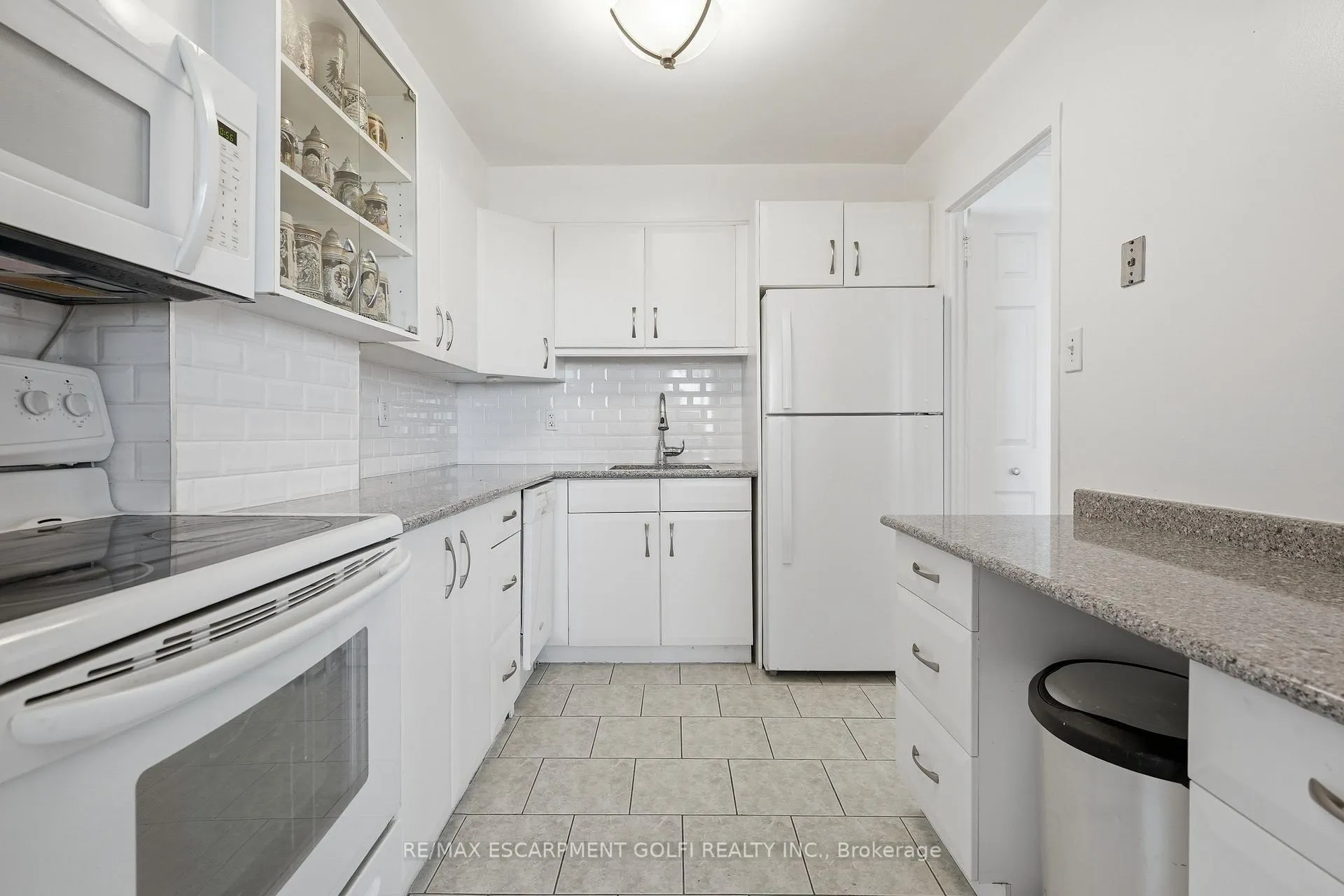 Photo 8 of Unit 1005, 15 Towering Heights Boulevard, St. Catharines, Glendale/Glenridge — HOMEH