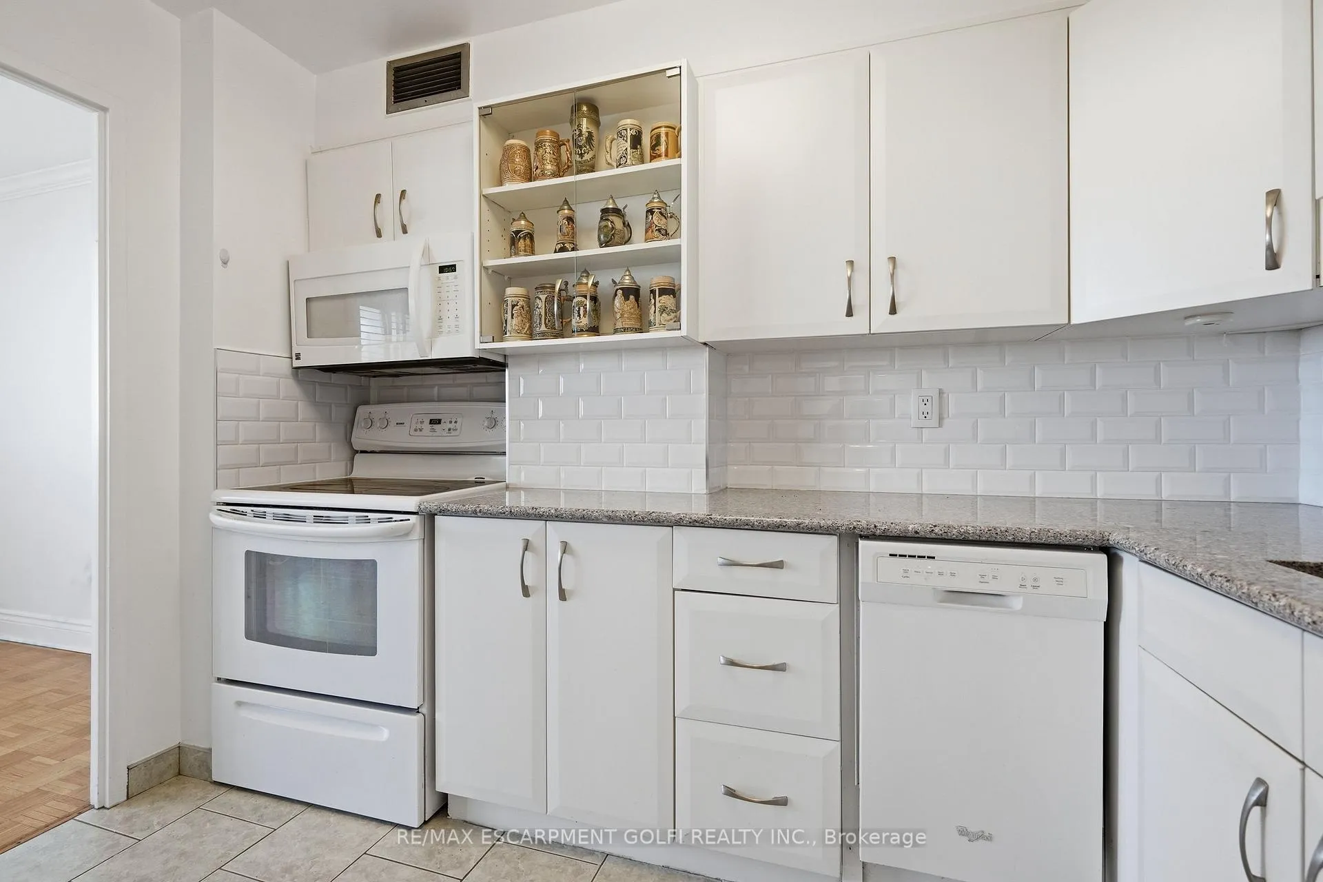 Photo 9 of Unit 1005, 15 Towering Heights Boulevard, St. Catharines, Glendale/Glenridge — HOMEH