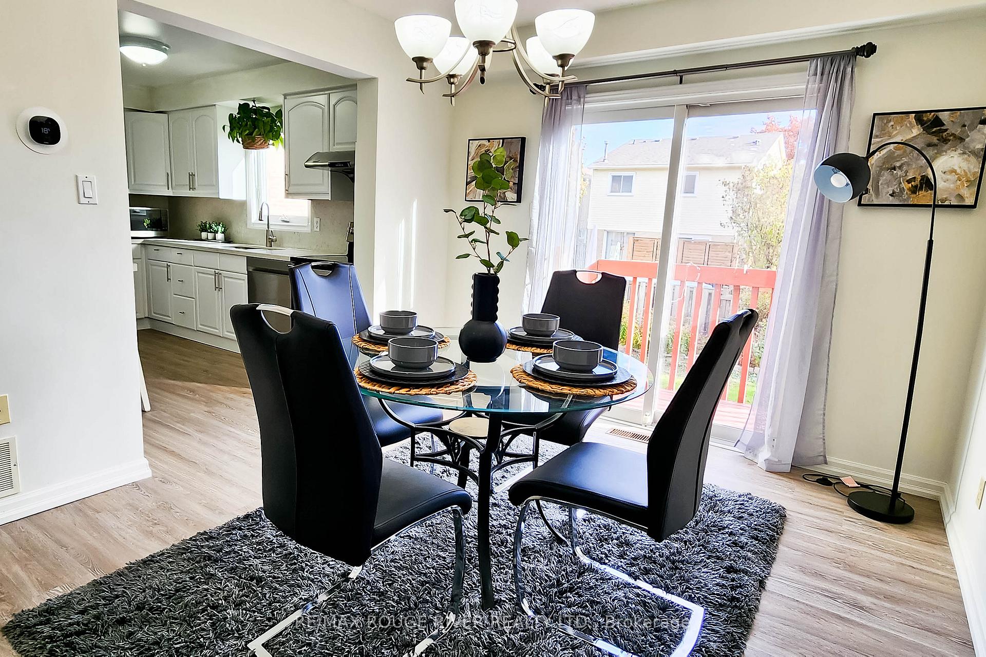 Photo 6 of 27 Gilmour Drive, Ajax, Central — HOMEH