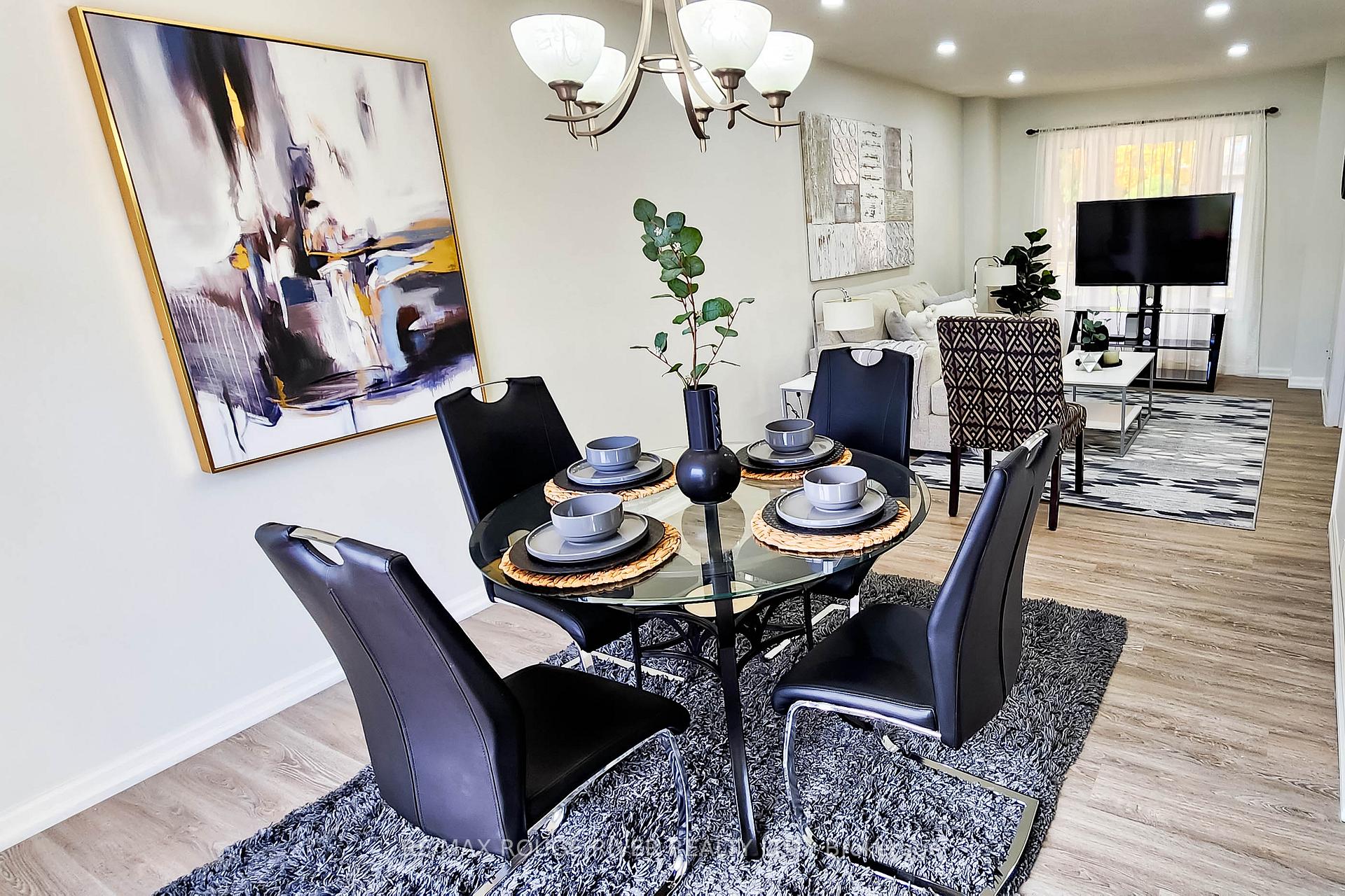 Photo 7 of 27 Gilmour Drive, Ajax, Central — HOMEH