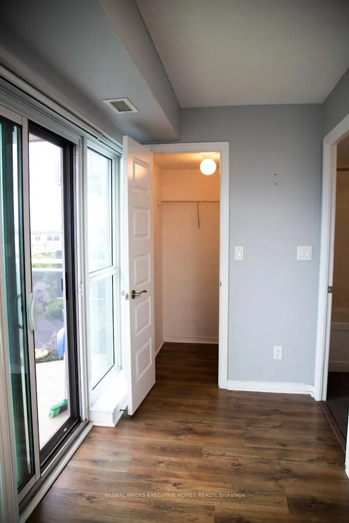 Photo 14 of Unit 1203, 215 Queen Street E, Brampton, Queen Street Corridor — HOMEH