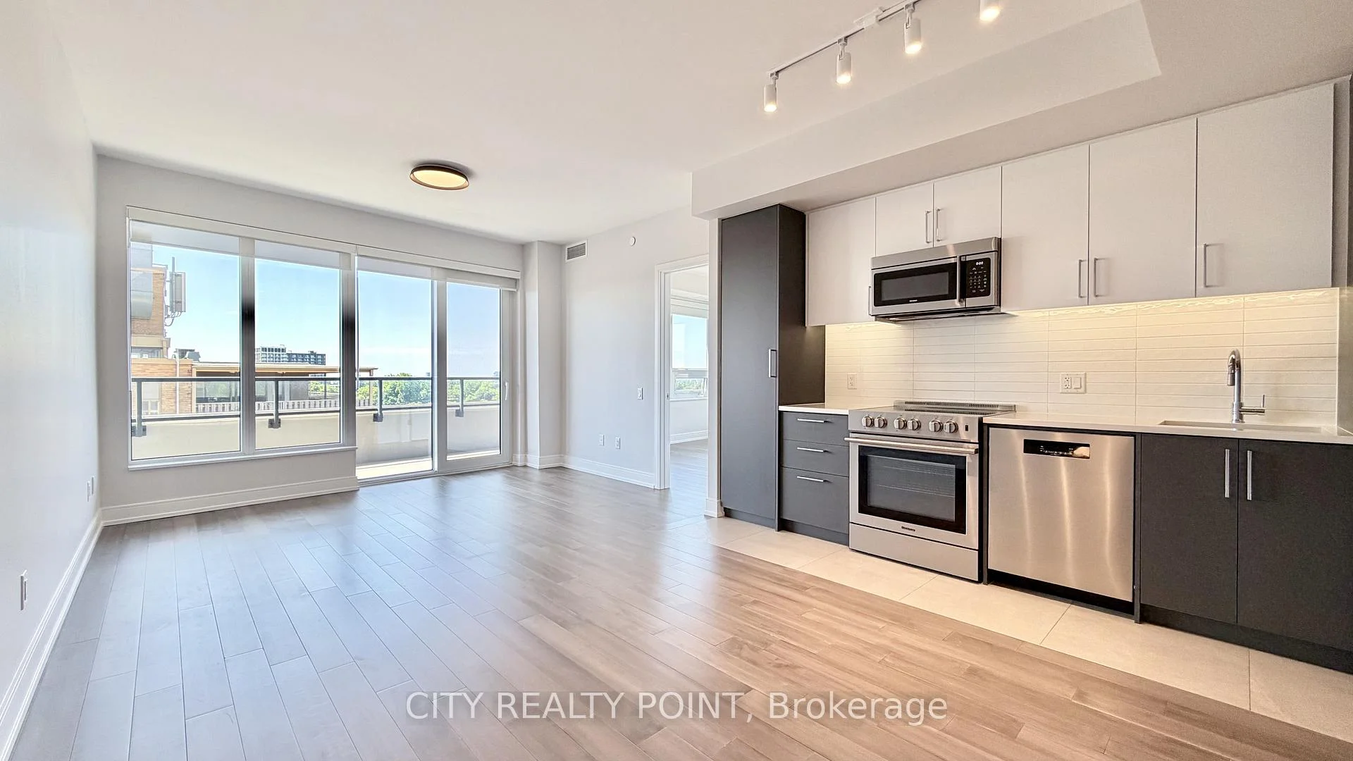 Photo 1 of Unit 1104, 2525 Bathurst Street, Toronto, Forest Hill North — HOMEH