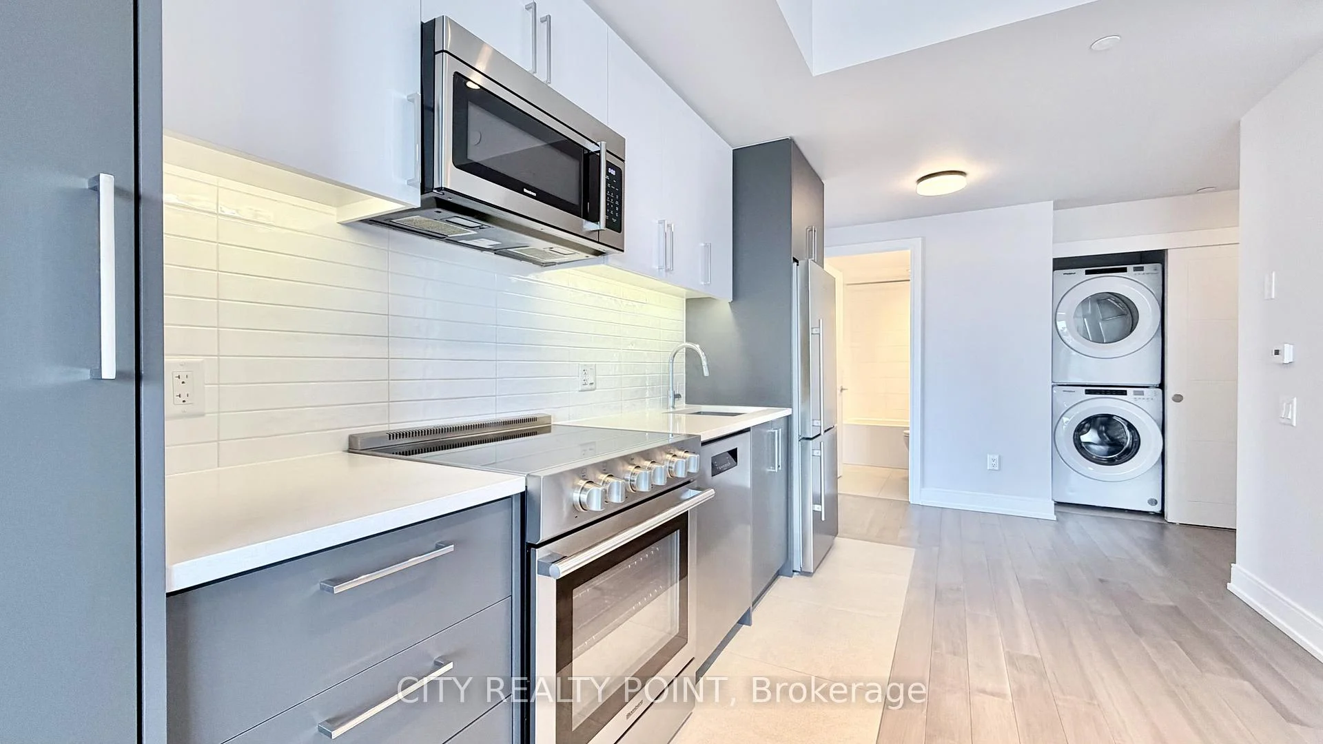 Photo 5 of Unit 1104, 2525 Bathurst Street, Toronto, Forest Hill North — HOMEH