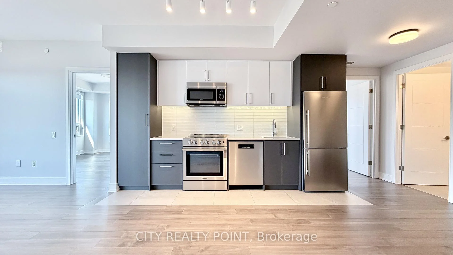 Photo 6 of Unit 1104, 2525 Bathurst Street, Toronto, Forest Hill North — HOMEH