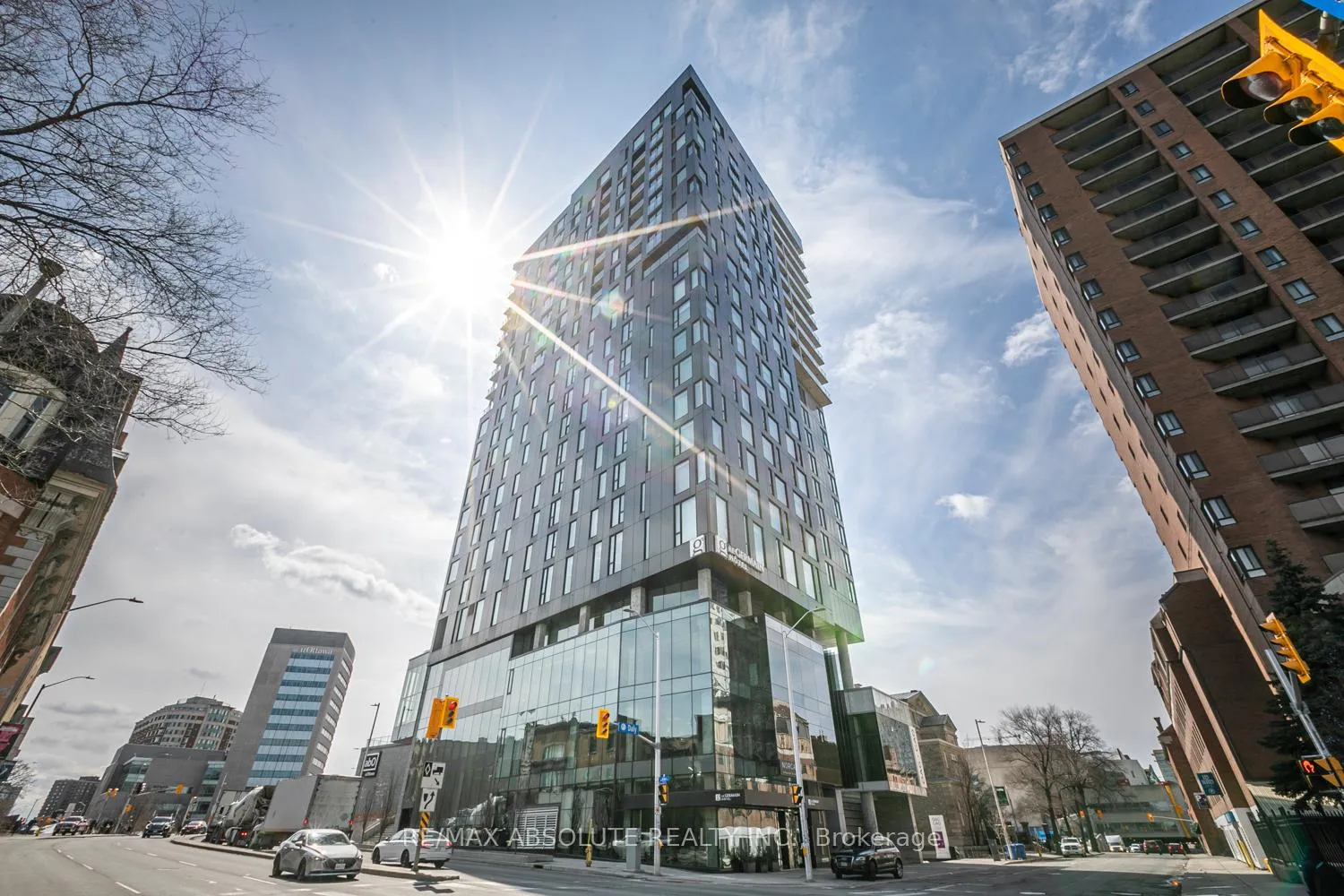 Front of Unit 2204, 20 Daly Avenue