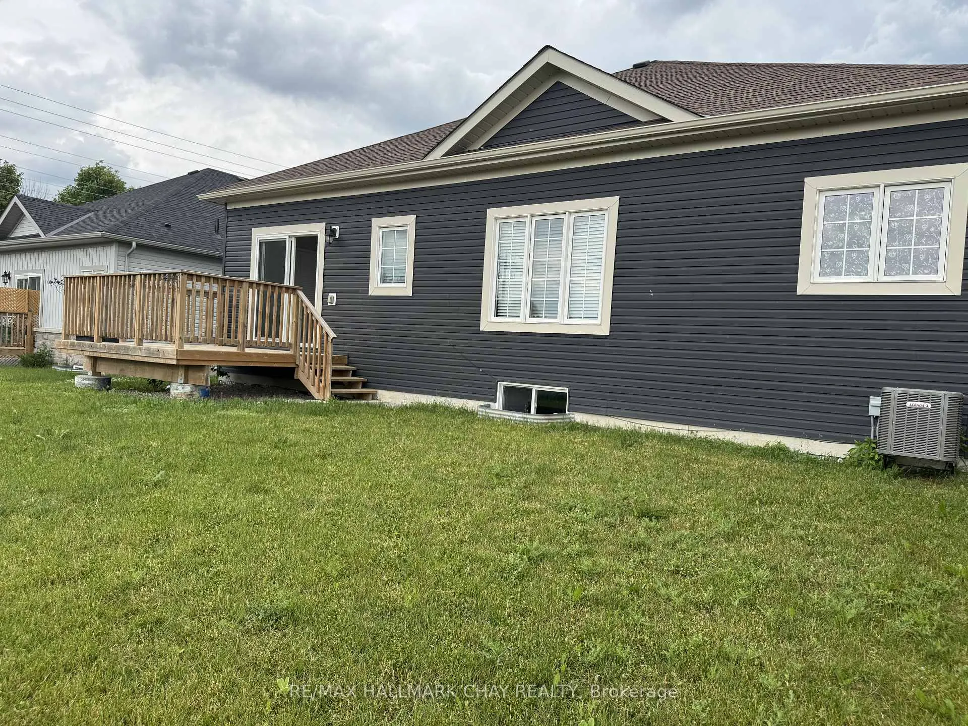 Photo 15 of 205 Prescott Drive, Clearview, Stayner — HOMEH