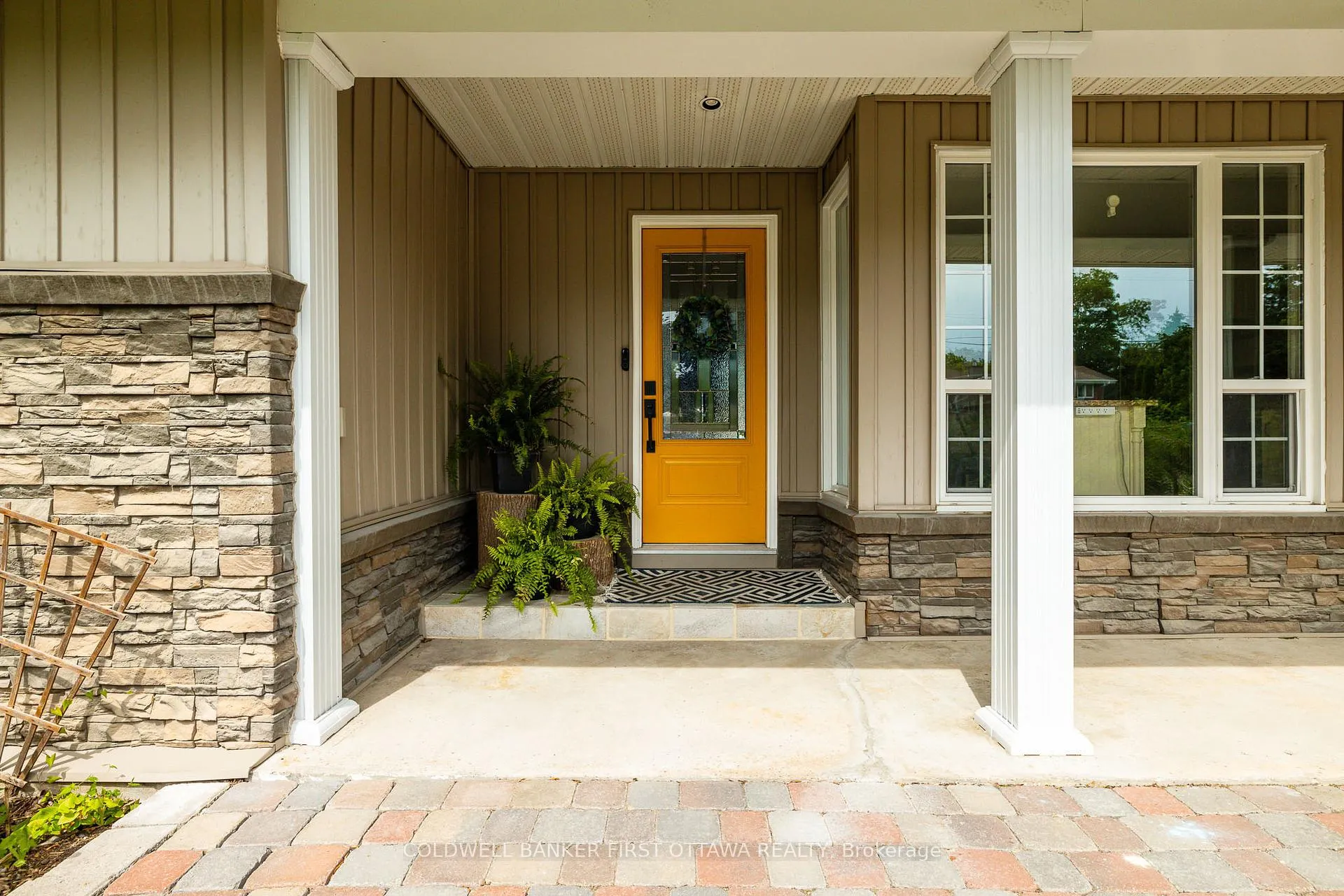 Photo 7 of 174 Lloydalex Crescent, Ottawa, Stittsville (North) — HOMEH