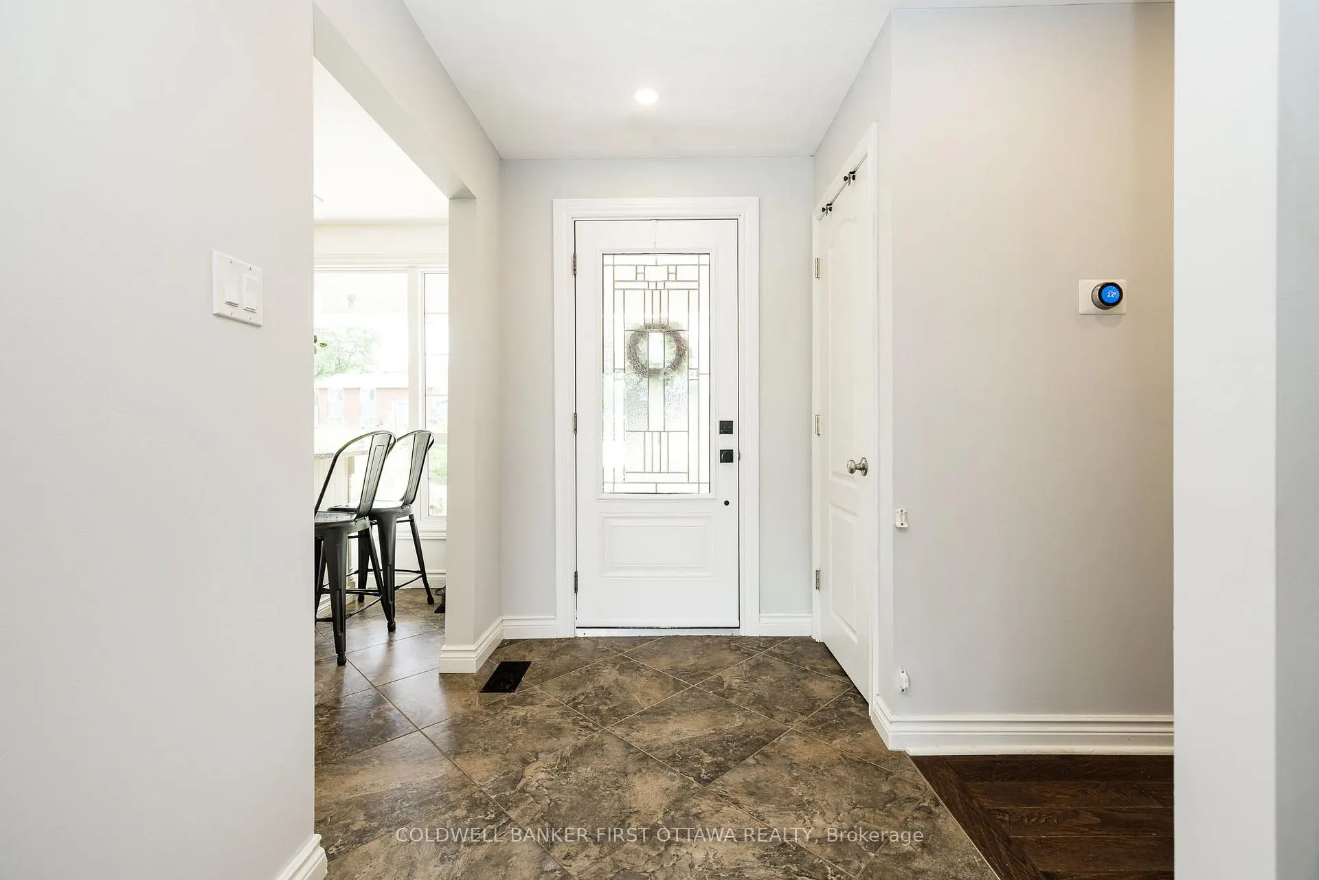 Photo 8 of 174 Lloydalex Crescent, Ottawa, Stittsville (North) — HOMEH