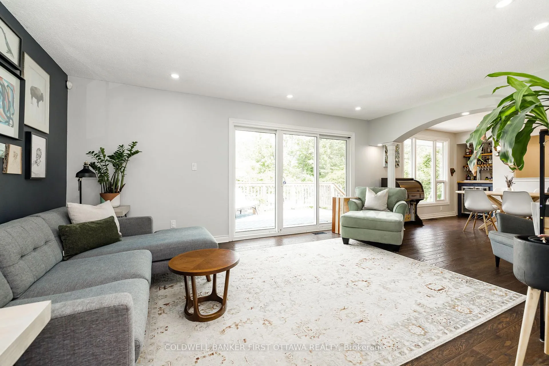Photo 9 of 174 Lloydalex Crescent, Ottawa, Stittsville (North) — HOMEH