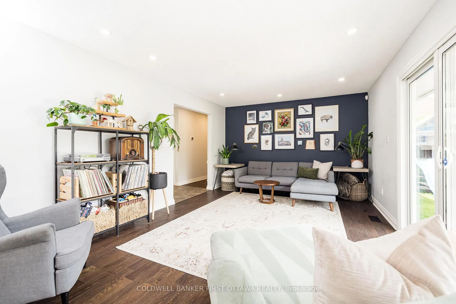 Photo 10 of 174 Lloydalex Crescent, Ottawa, Stittsville (North) — HOMEH