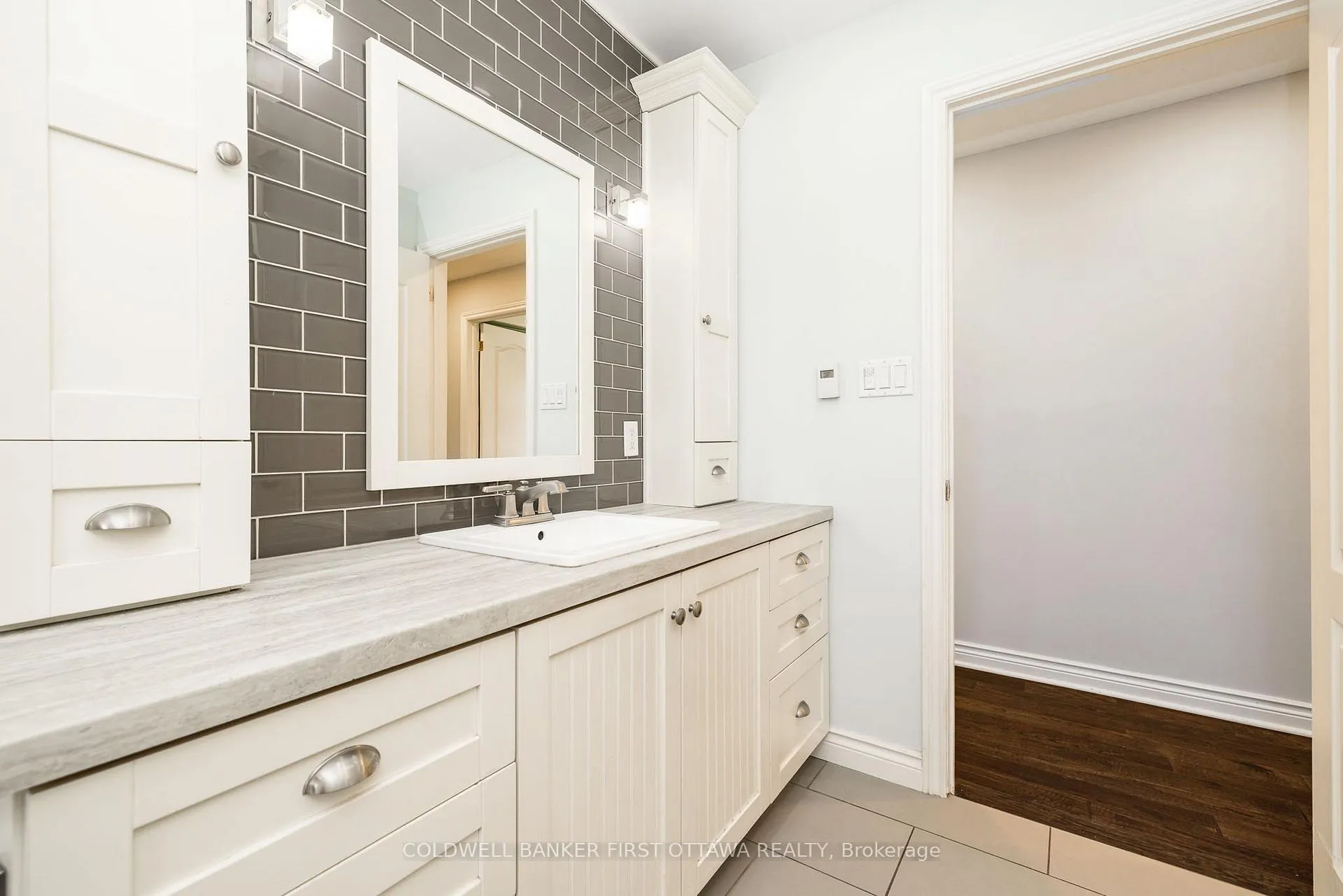 Photo 25 of 174 Lloydalex Crescent, Ottawa, Stittsville (North) — HOMEH
