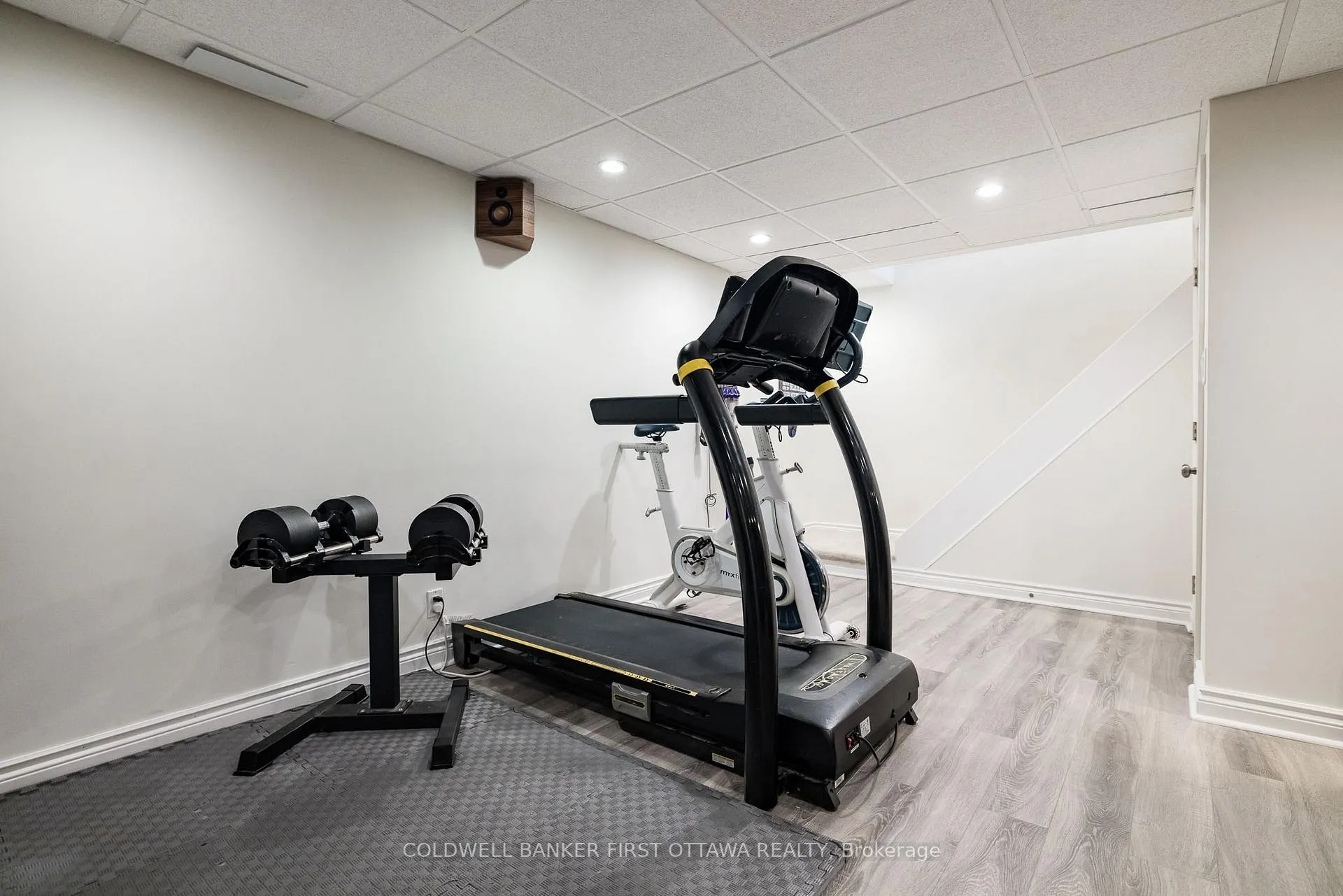 Photo 30 of 174 Lloydalex Crescent, Ottawa, Stittsville (North) — HOMEH