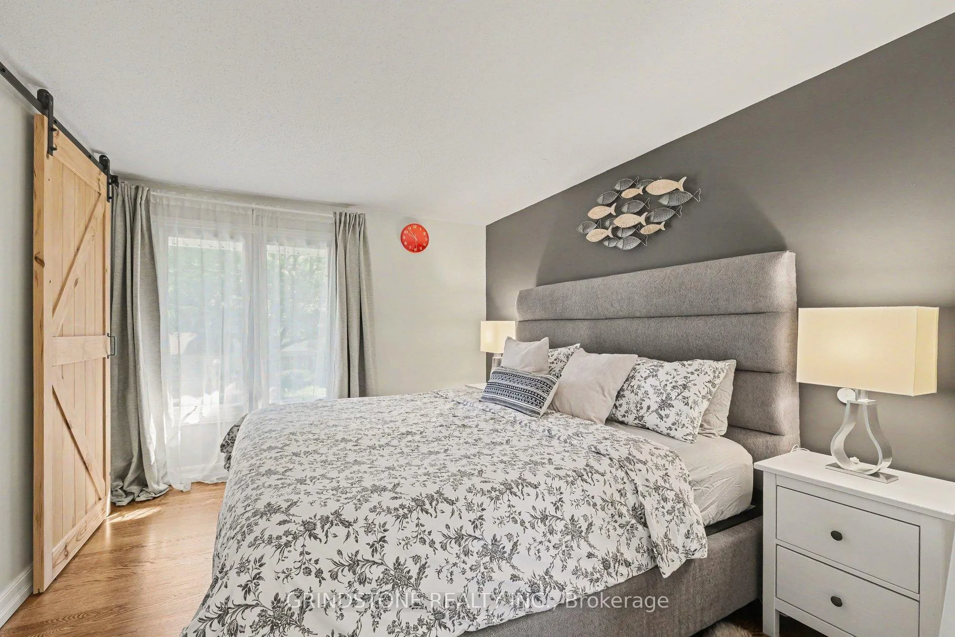Photo 17 of 20 Lavina Crescent, Ottawa, Leslie Park — HOMEH