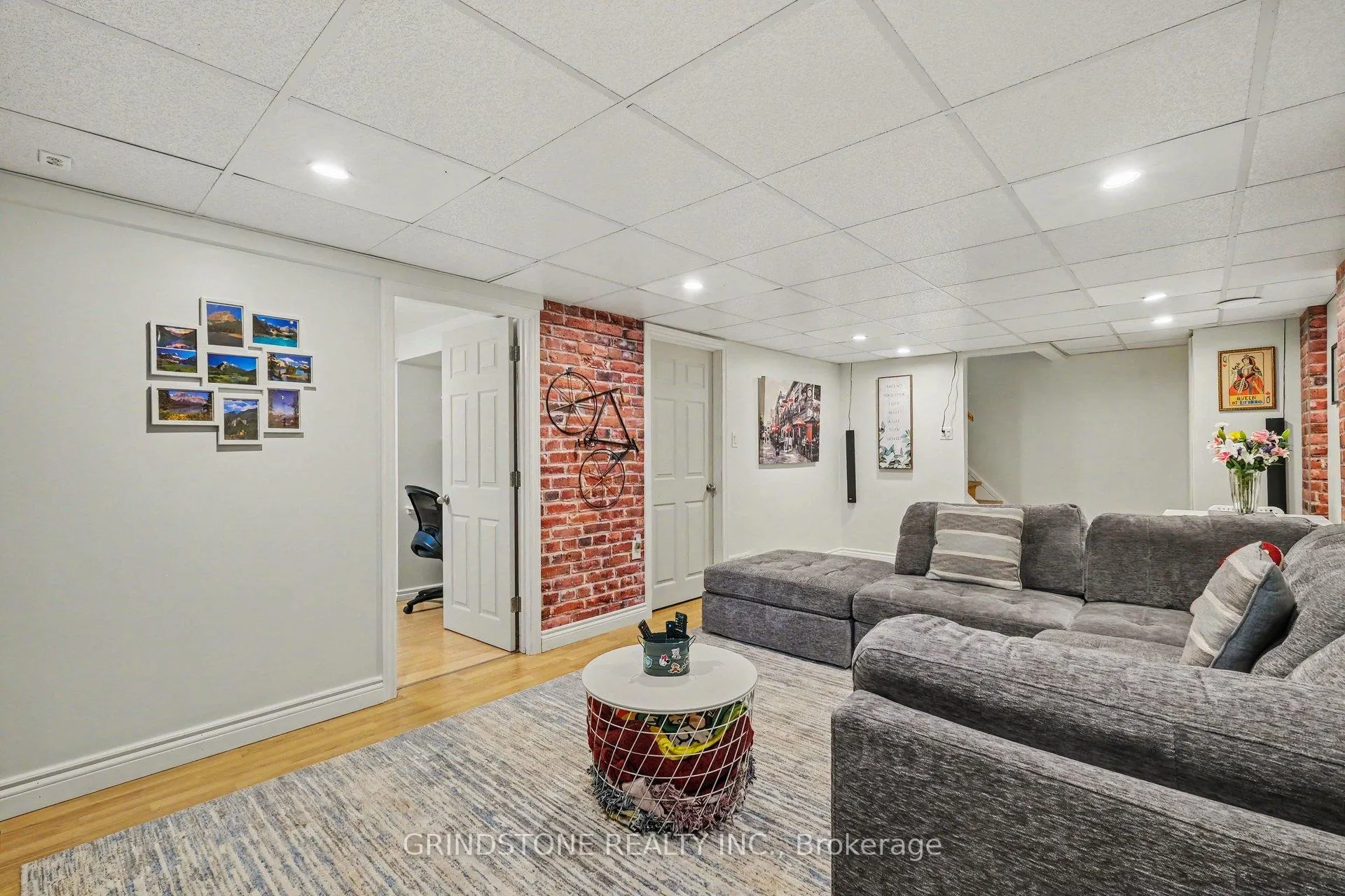 Photo 29 of 20 Lavina Crescent, Ottawa, Leslie Park — HOMEH