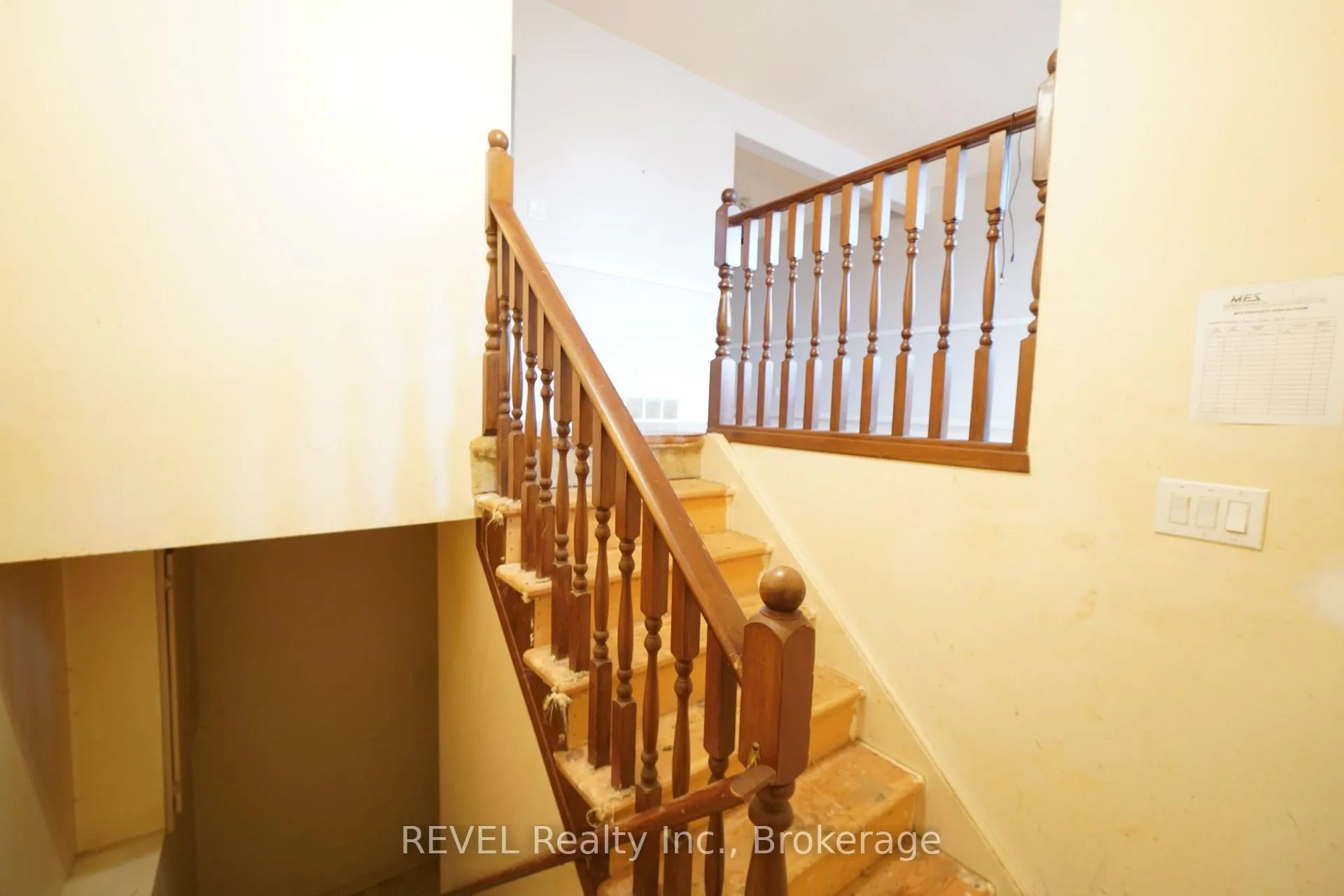Photo 2 of 7468 Alex Avenue, Niagara Falls, Oldfield — HOMEH