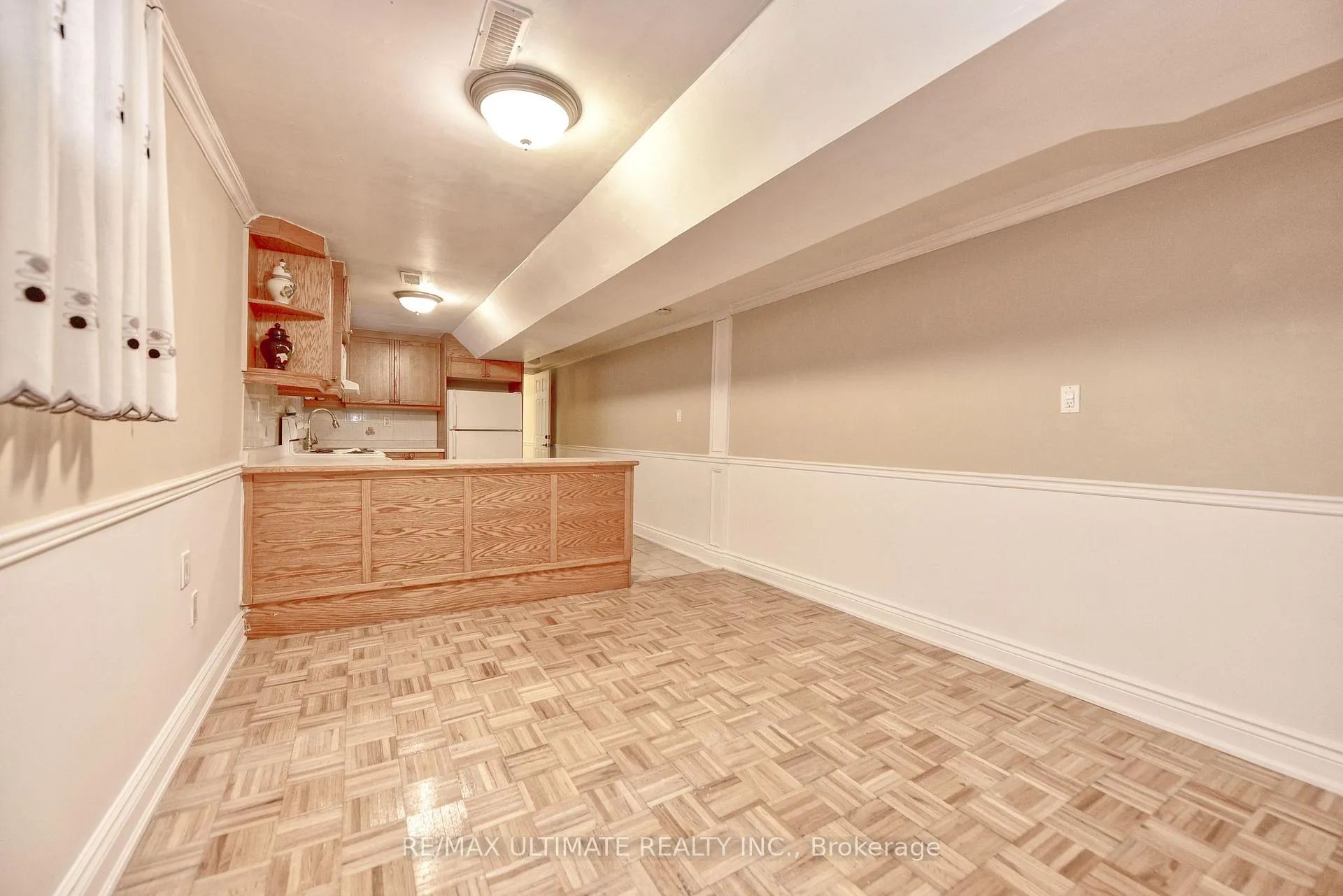Photo 15 of 132 Spears Street, Toronto, Rockcliffe-Smythe — HOMEH