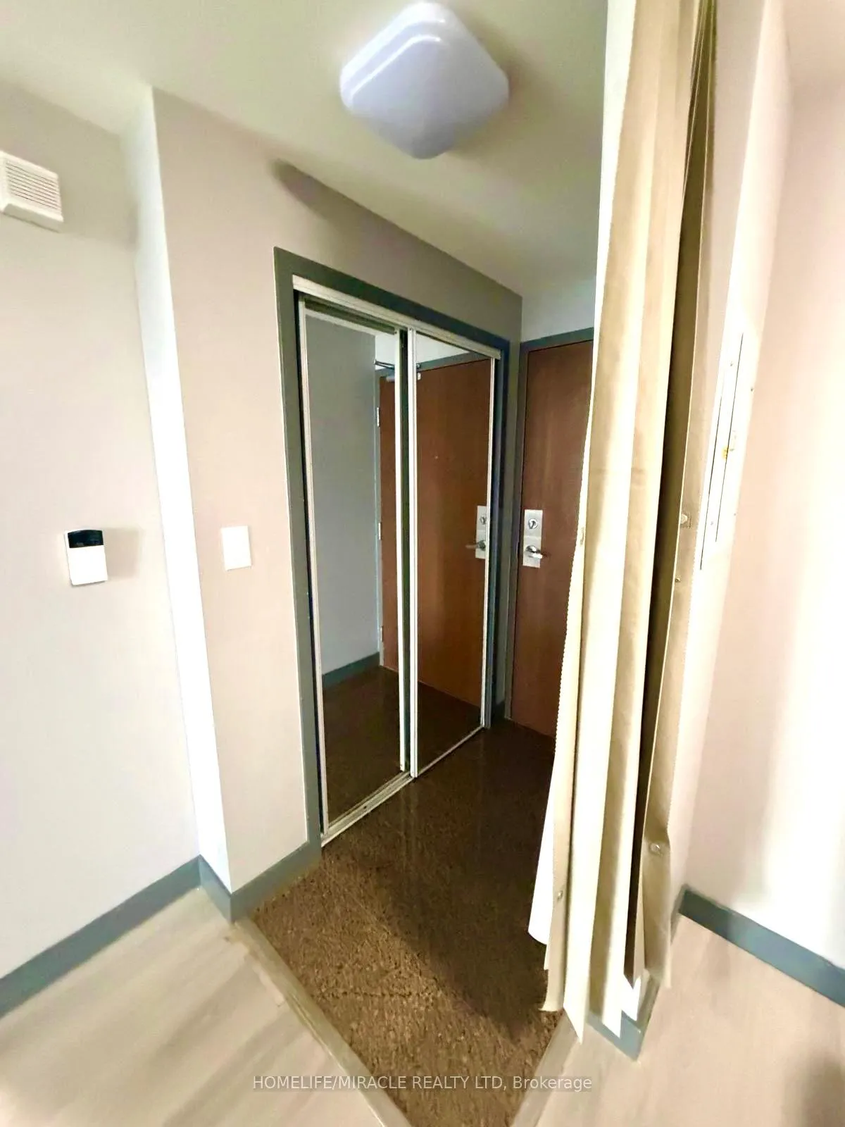 Photo 6 of Unit 1601, 35 Mariner Terrace, Toronto, Waterfront Communities — HOMEH