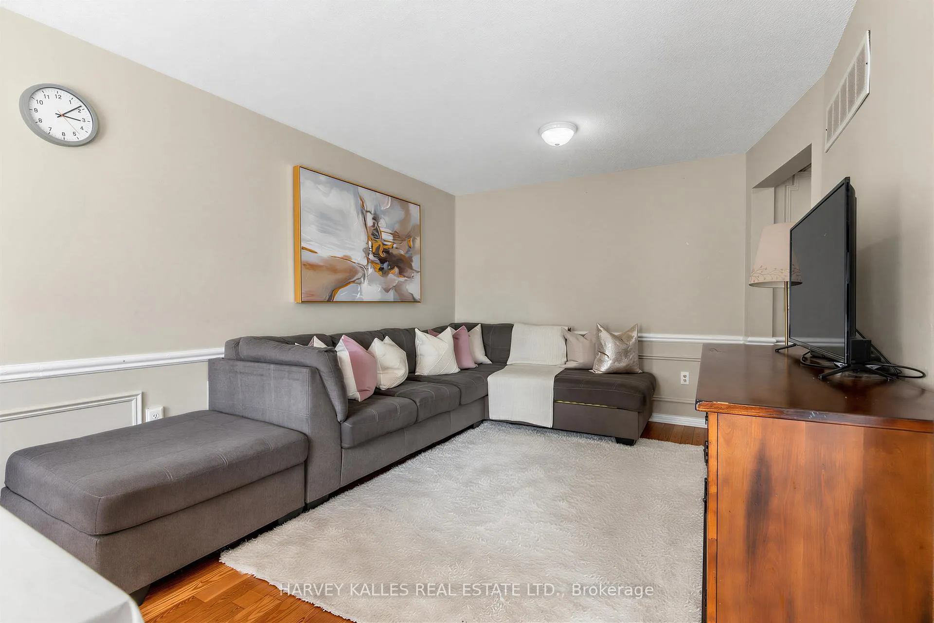 Photo 3 of Unit 2, 1180 Sandhurst Circle, Scarborough, Agincourt North — HOMEH