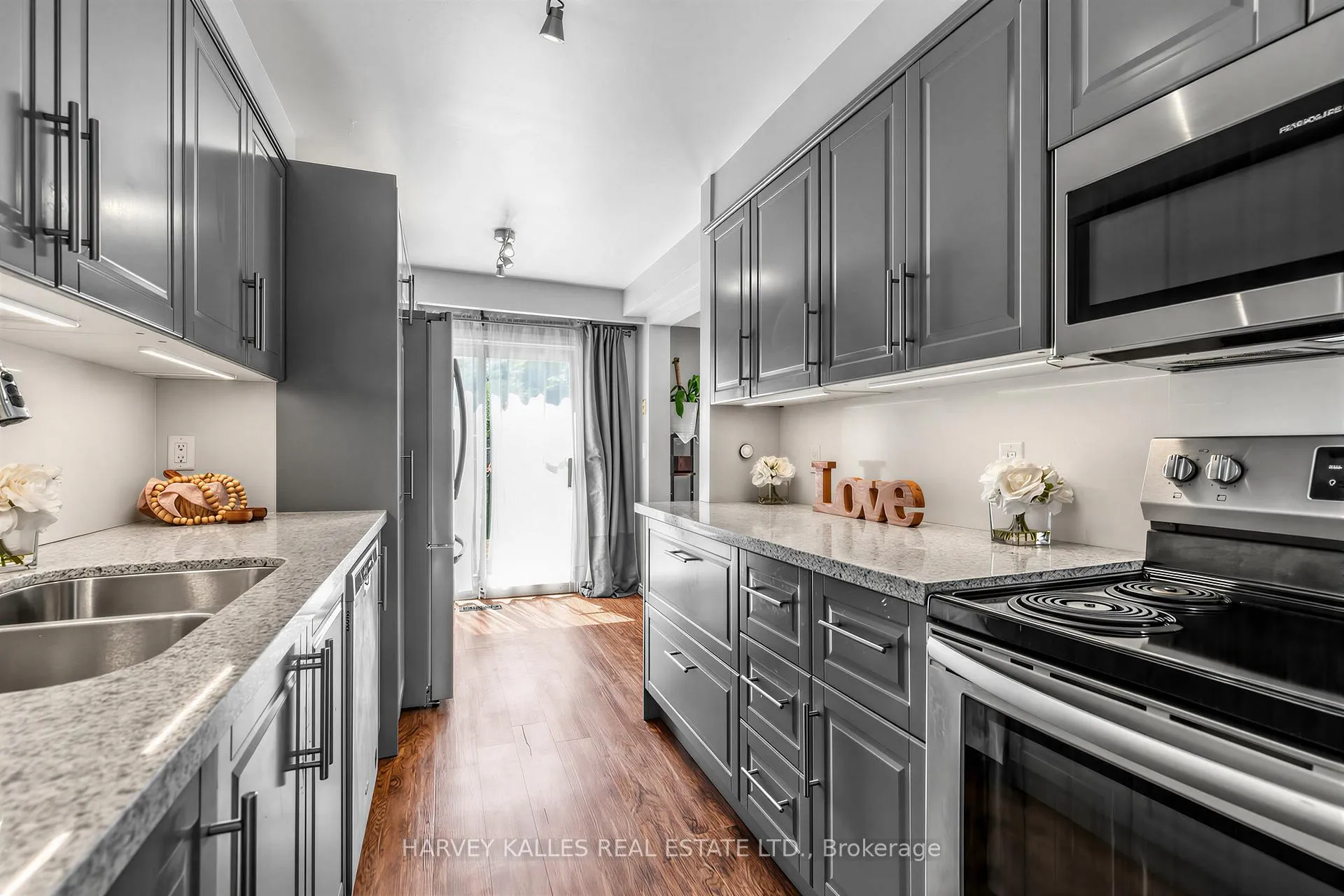 Photo 12 of Unit 2, 1180 Sandhurst Circle, Scarborough, Agincourt North — HOMEH