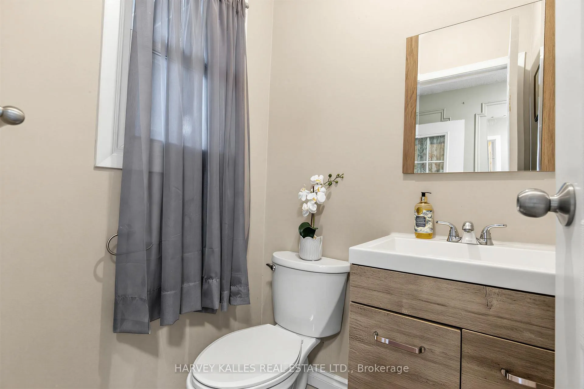 Photo 24 of Unit 2, 1180 Sandhurst Circle, Scarborough, Agincourt North — HOMEH
