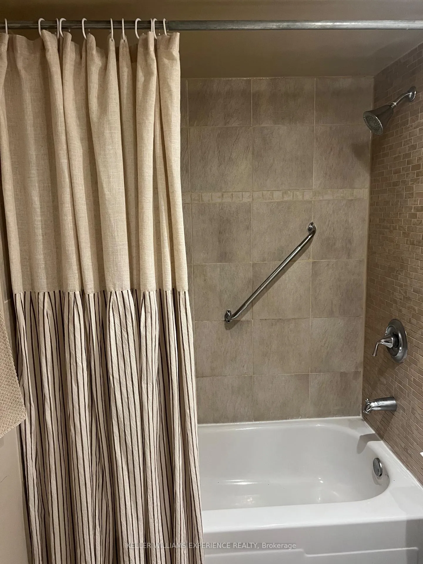 Photo 30 of Unit 210, 18 Knightsbridge Road, Brampton, Queen Street Corridor — HOMEH