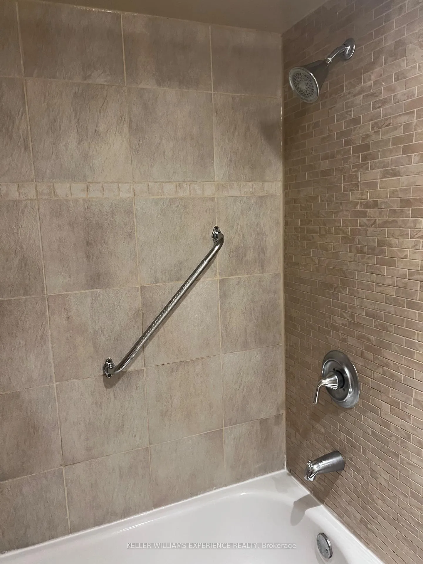 Photo 31 of Unit 210, 18 Knightsbridge Road, Brampton, Queen Street Corridor — HOMEH