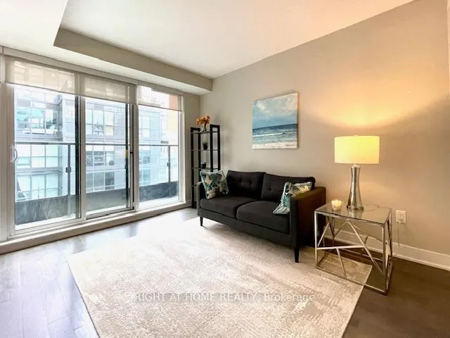Photo 5 of Unit 705, 955 Bay Street, Toronto, Bay Street Corridor — HOMEH