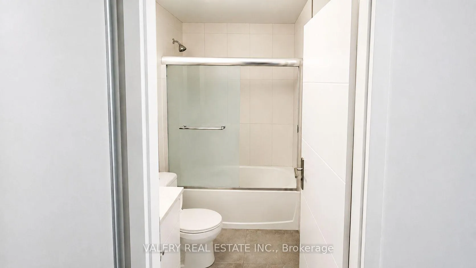Photo 7 of Unit 809, 60 Frederick Street, Kitchener, City Commercial Core — HOMEH