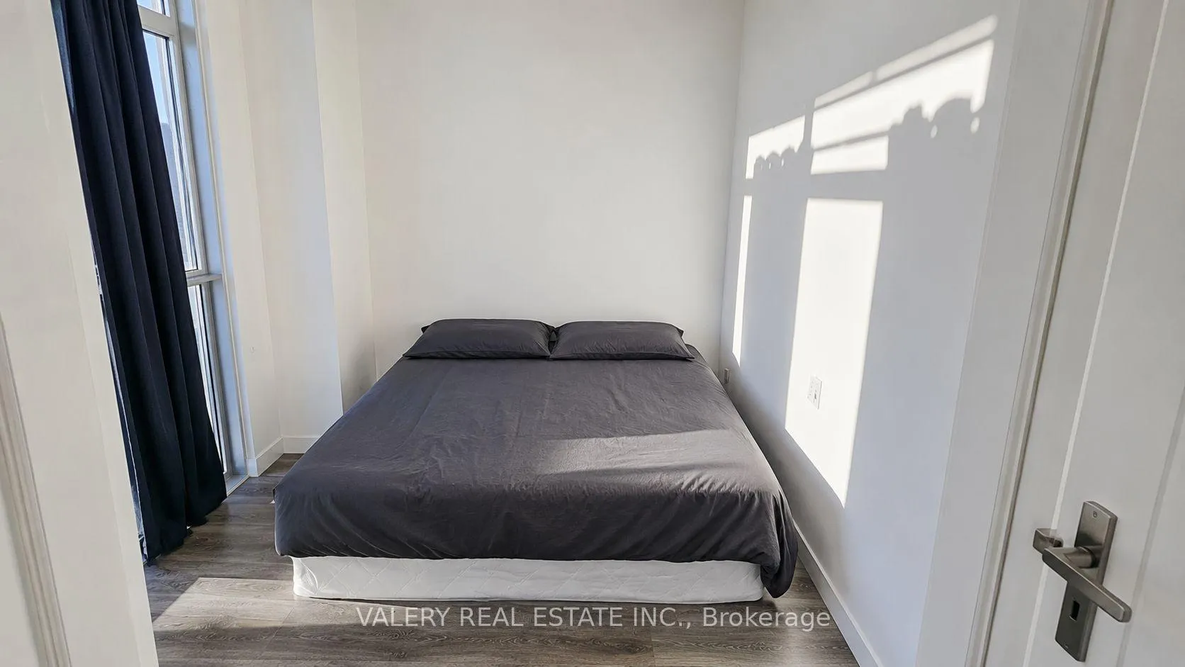 Photo 8 of Unit 809, 60 Frederick Street, Kitchener, City Commercial Core — HOMEH