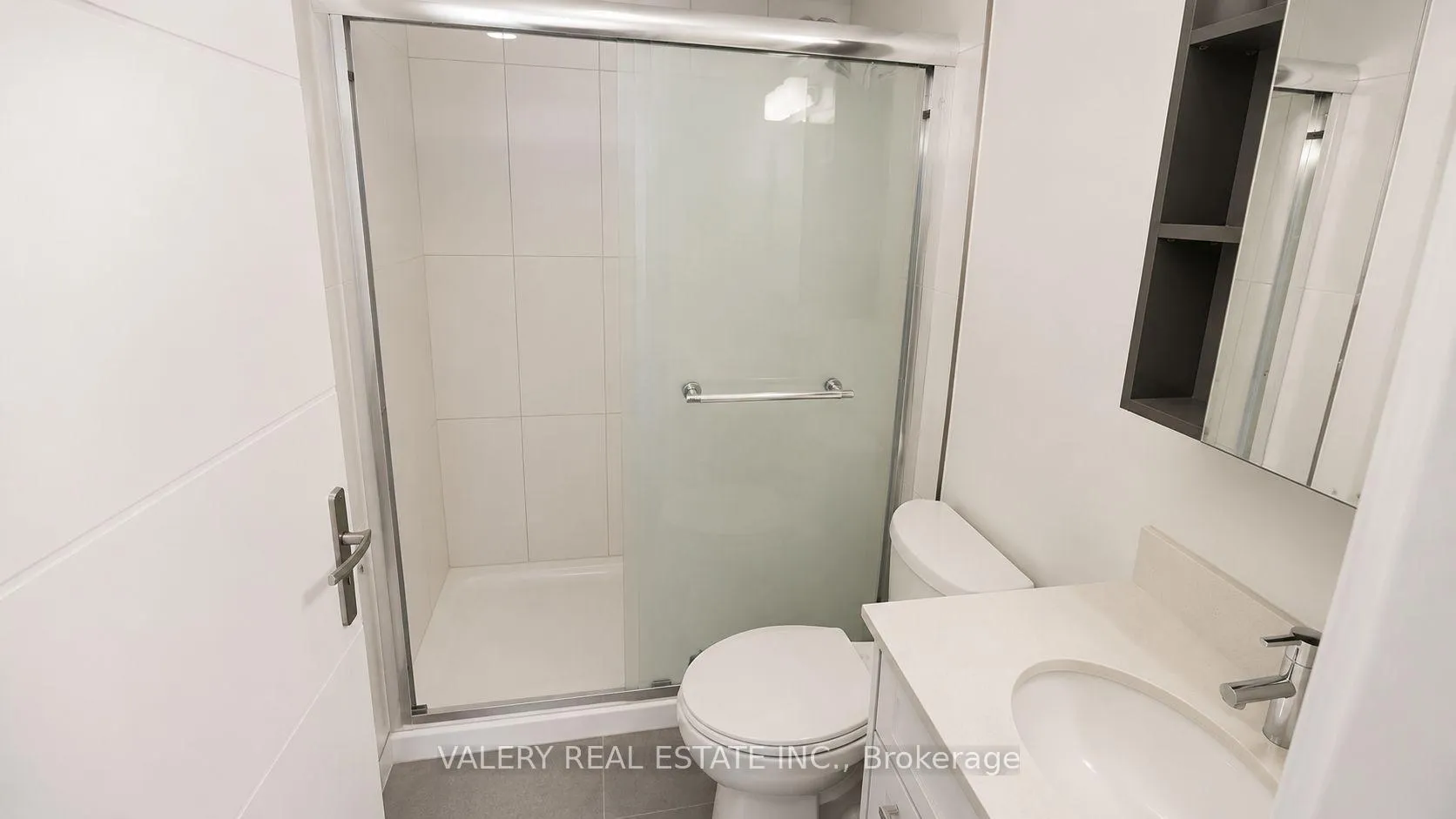 Photo 12 of Unit 809, 60 Frederick Street, Kitchener, City Commercial Core — HOMEH
