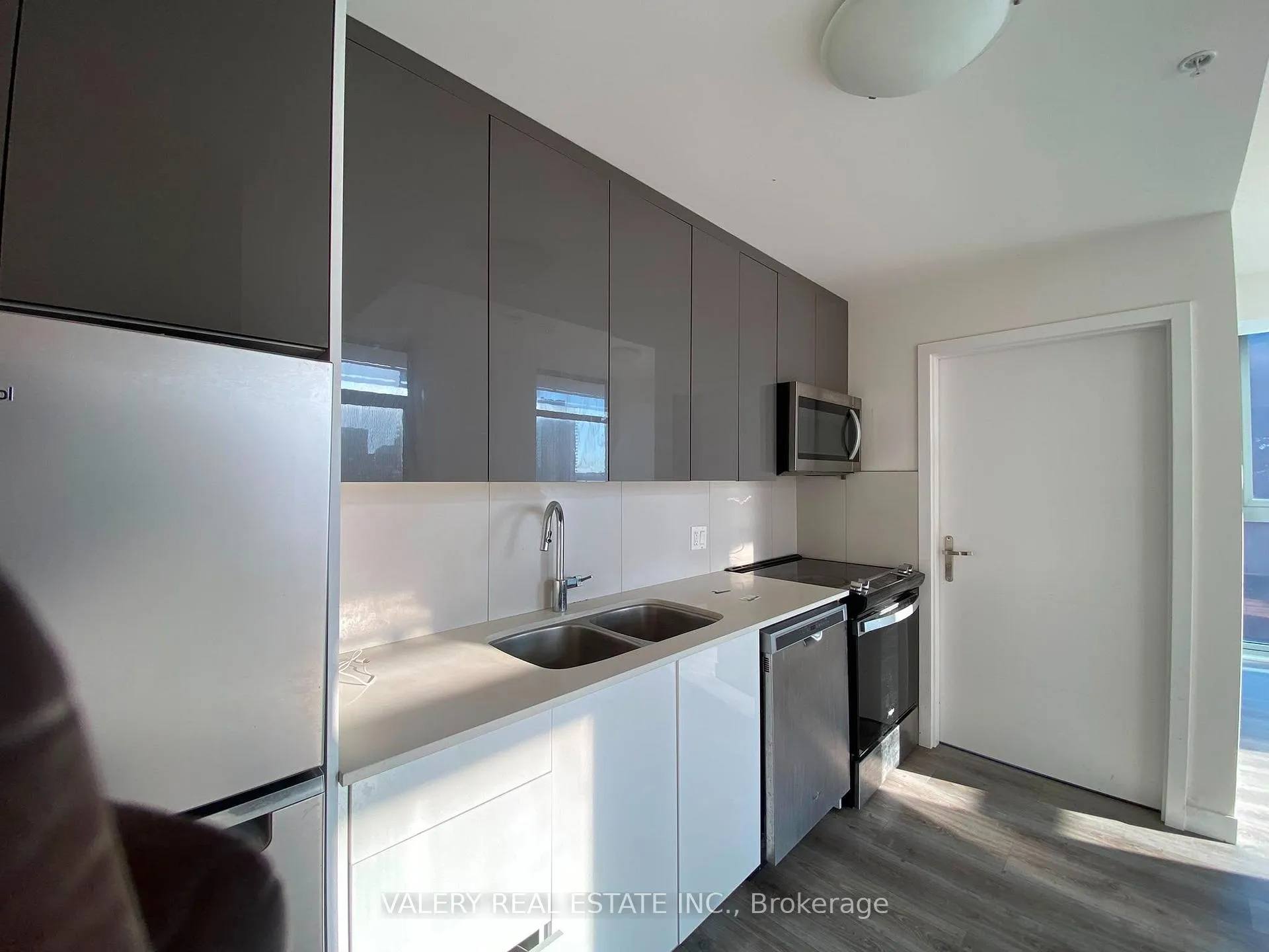 Photo 32 of Unit 809, 60 Frederick Street, Kitchener, City Commercial Core — HOMEH