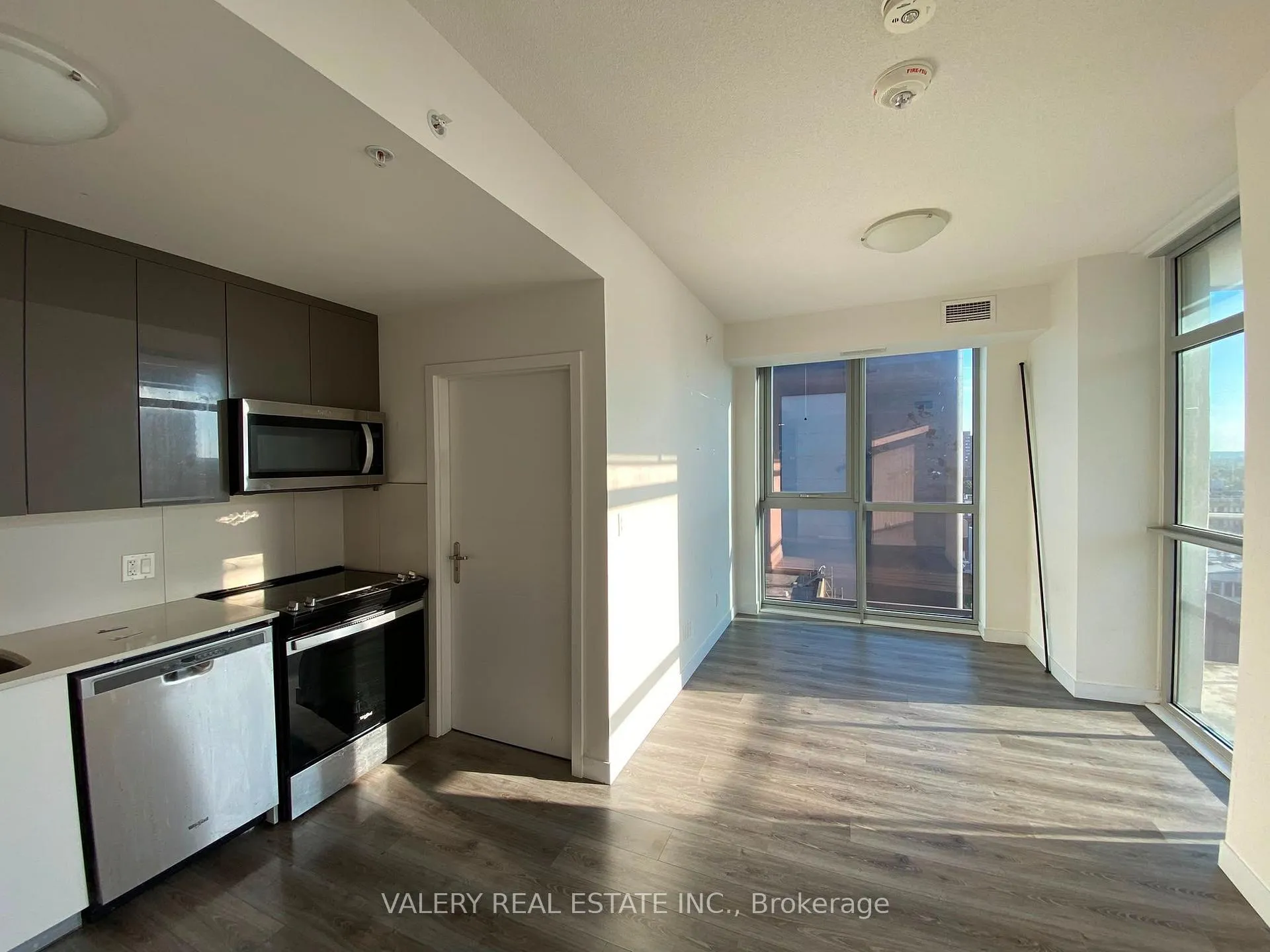 Photo 37 of Unit 809, 60 Frederick Street, Kitchener, City Commercial Core — HOMEH