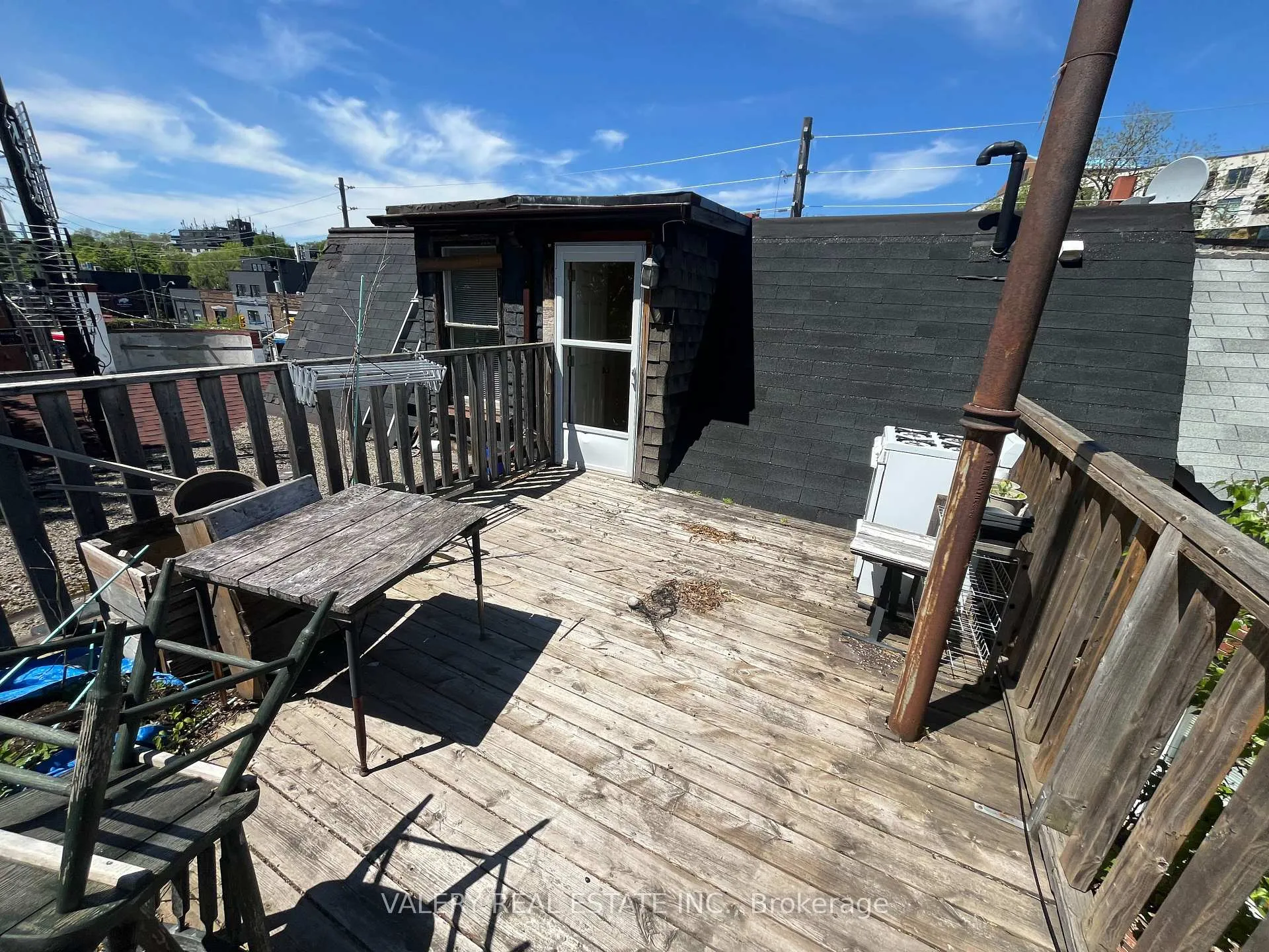 Photo 8 of Unit 2, 1113 Davenport Rd, Toronto, Wychwood — HOMEH
