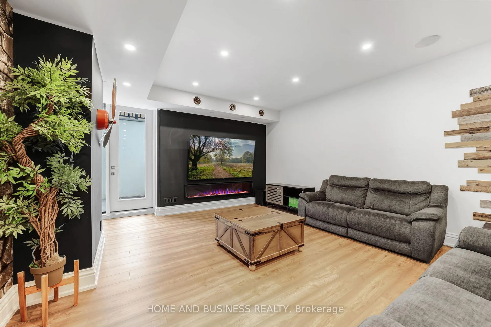 Photo 21 of 442 Sherin Drive, Oakville, West — HOMEH